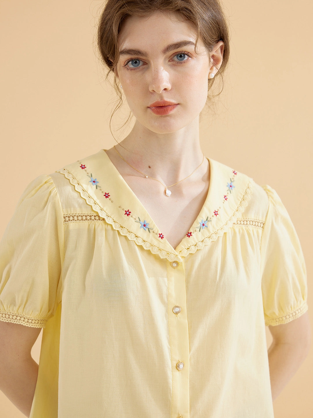 ??Final Sale??Angelique Embroidered Lapel Puff Sleeve Cotton Shirt Lightweight Jacket Tight Core