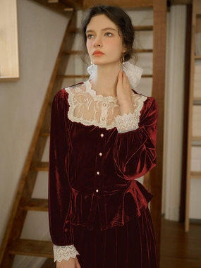 ??Final Sale??Cynthia Elegant French Style Contrasting Lace Lapel Cuffs Lace Splicing Velvet Blouse - Red Formal Attire