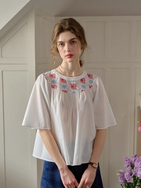 ??Final Sale??Kenia Lace-up Striped Floral Off The Shoulder Top Lake Mood