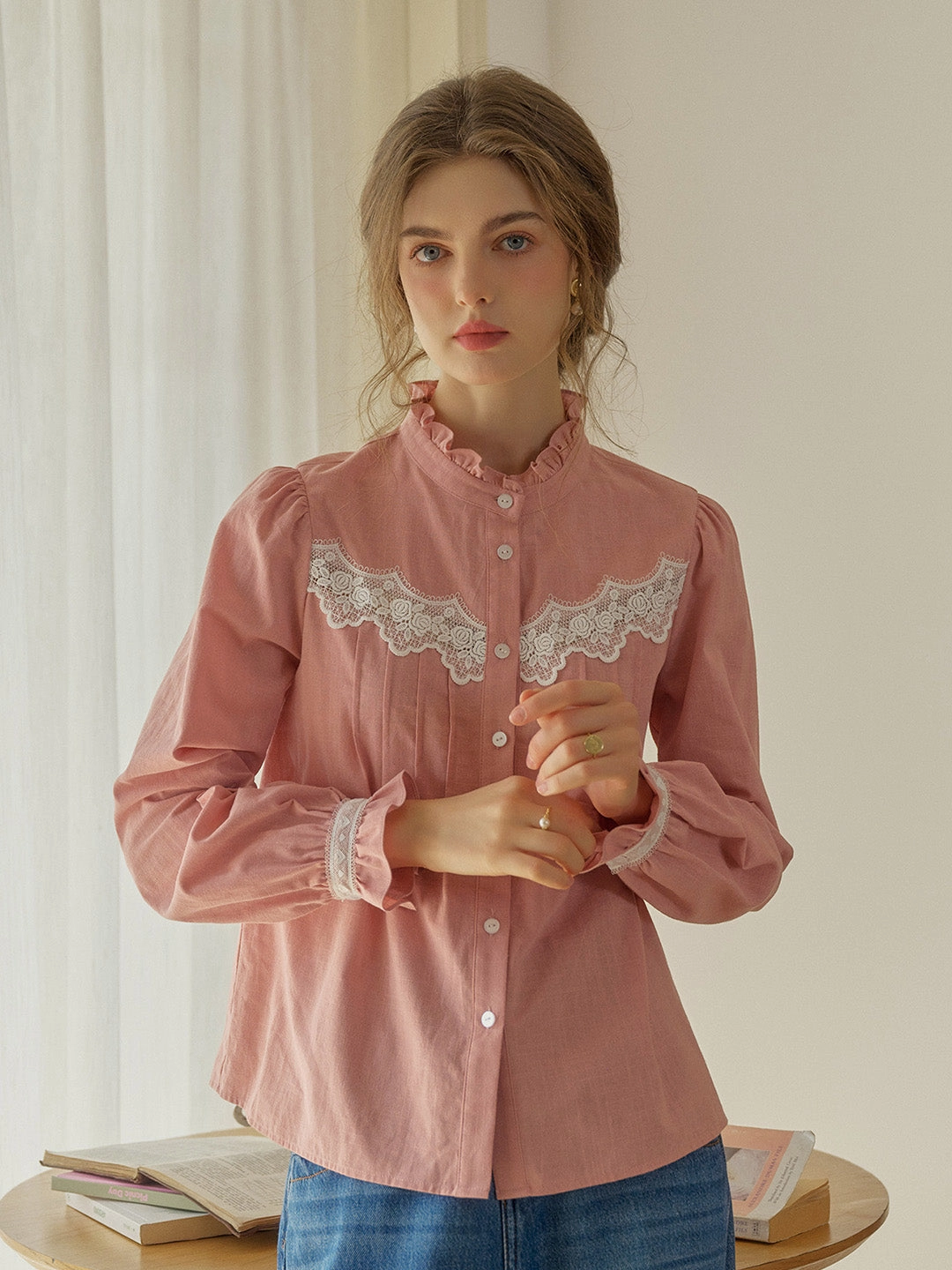 ??Final Sale??Kitty Wavy Stand Collar Lace Blouse - Pink Walk Mood