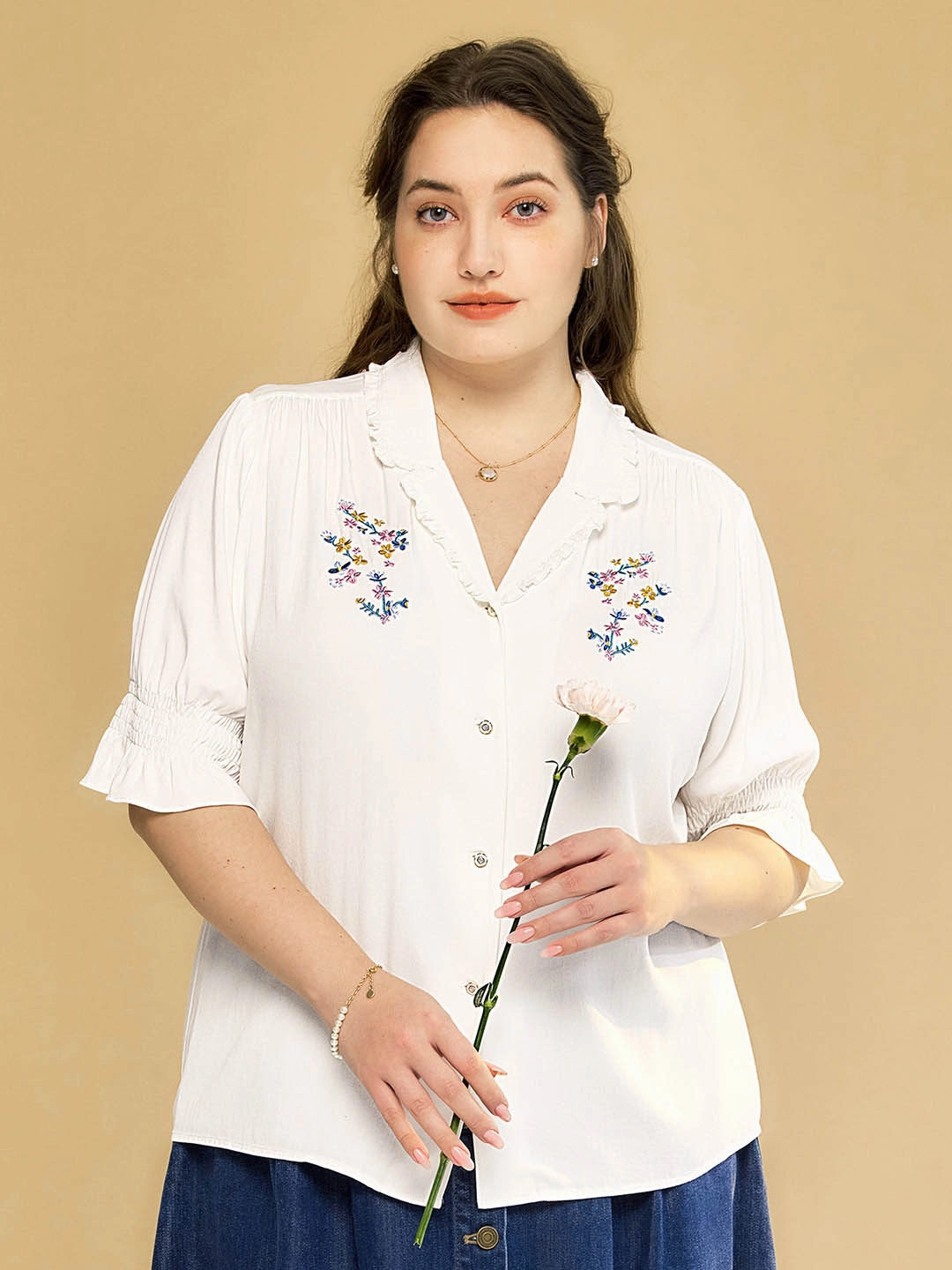 Craft Soul AntiClingFabric ??Final Sale??Plus Size Alicia Floral Embroidery V-Neck Blouse