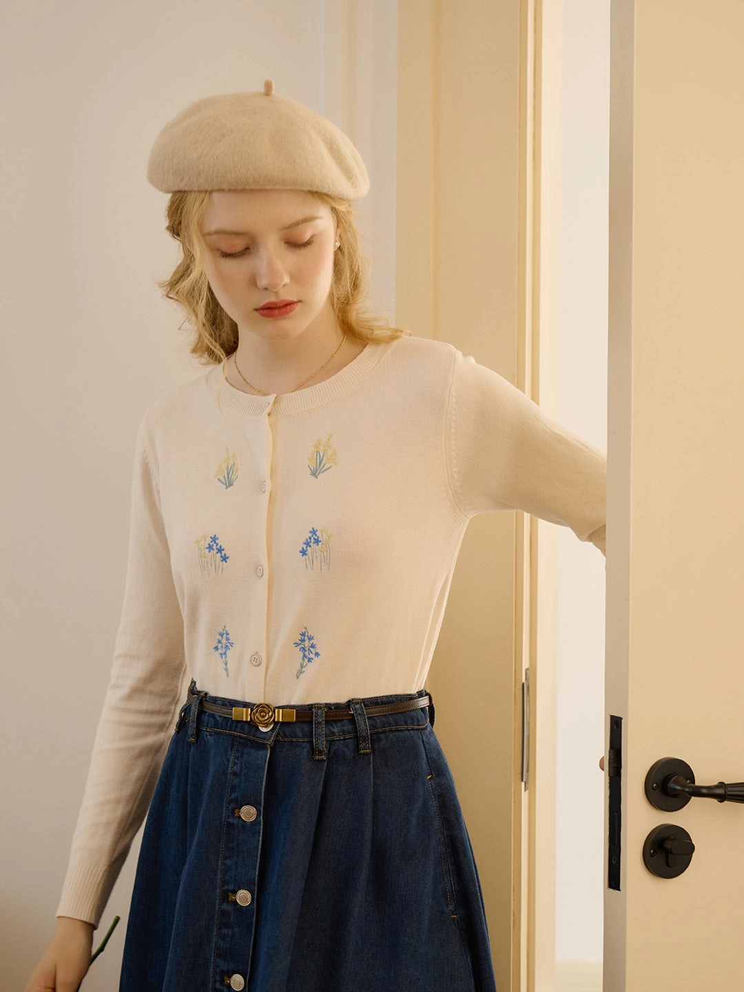 ??Final Sale??Sarahi Simple Round Neck Embroidery Cardigan Cozy Jacket