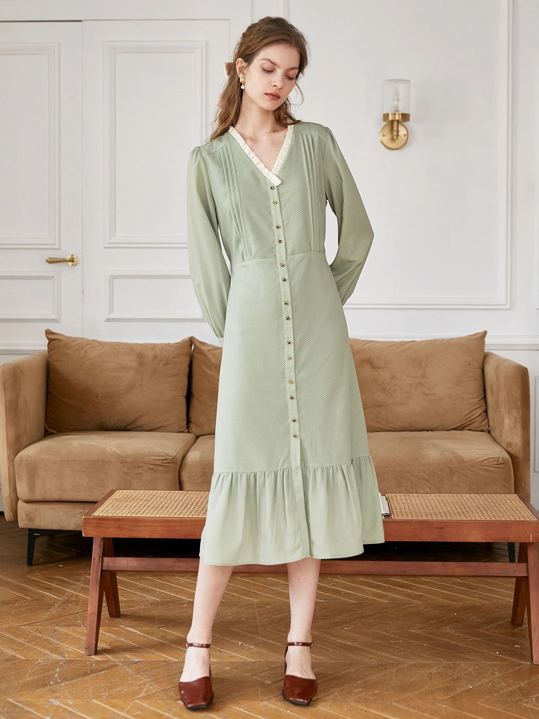 Casual Sweatshirt Adelyn V-Neck Polka Dot Midi Dress