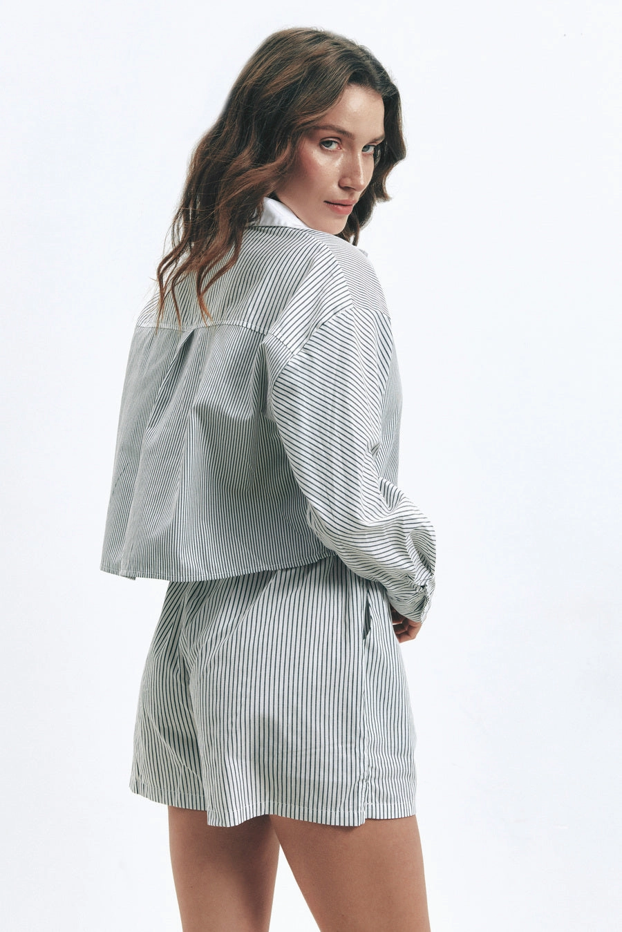 Durable Quality Black Stripe Cropped Shirt