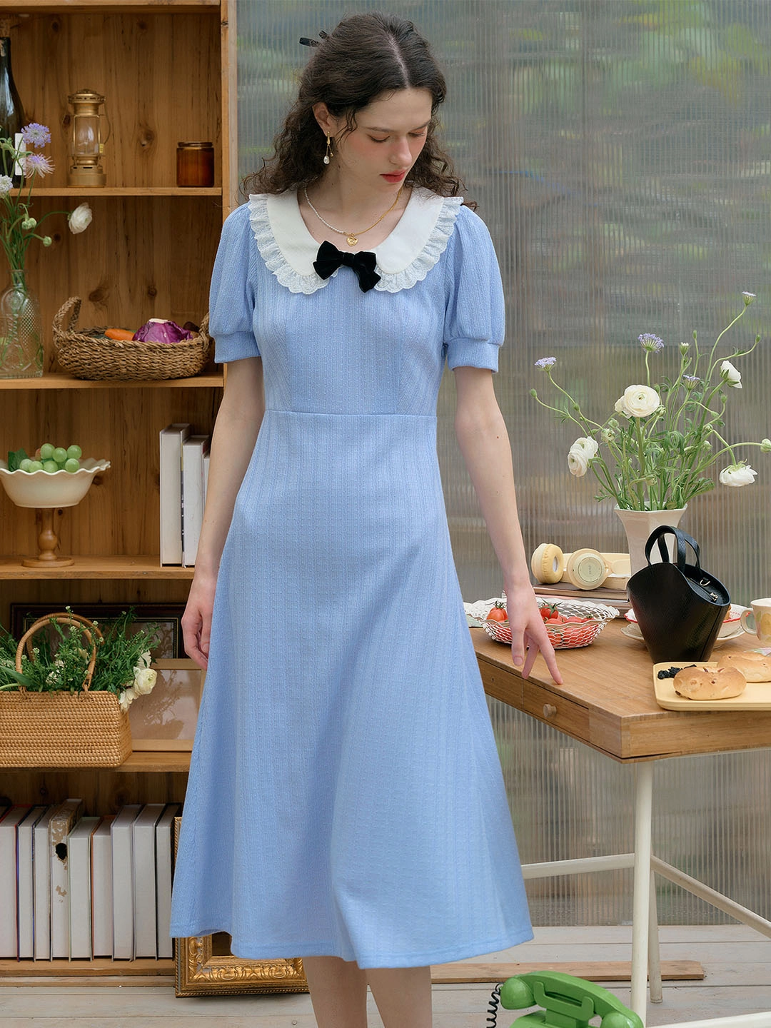 Light Core Bonnie Contrast Bow Lace Doll Neck Dress