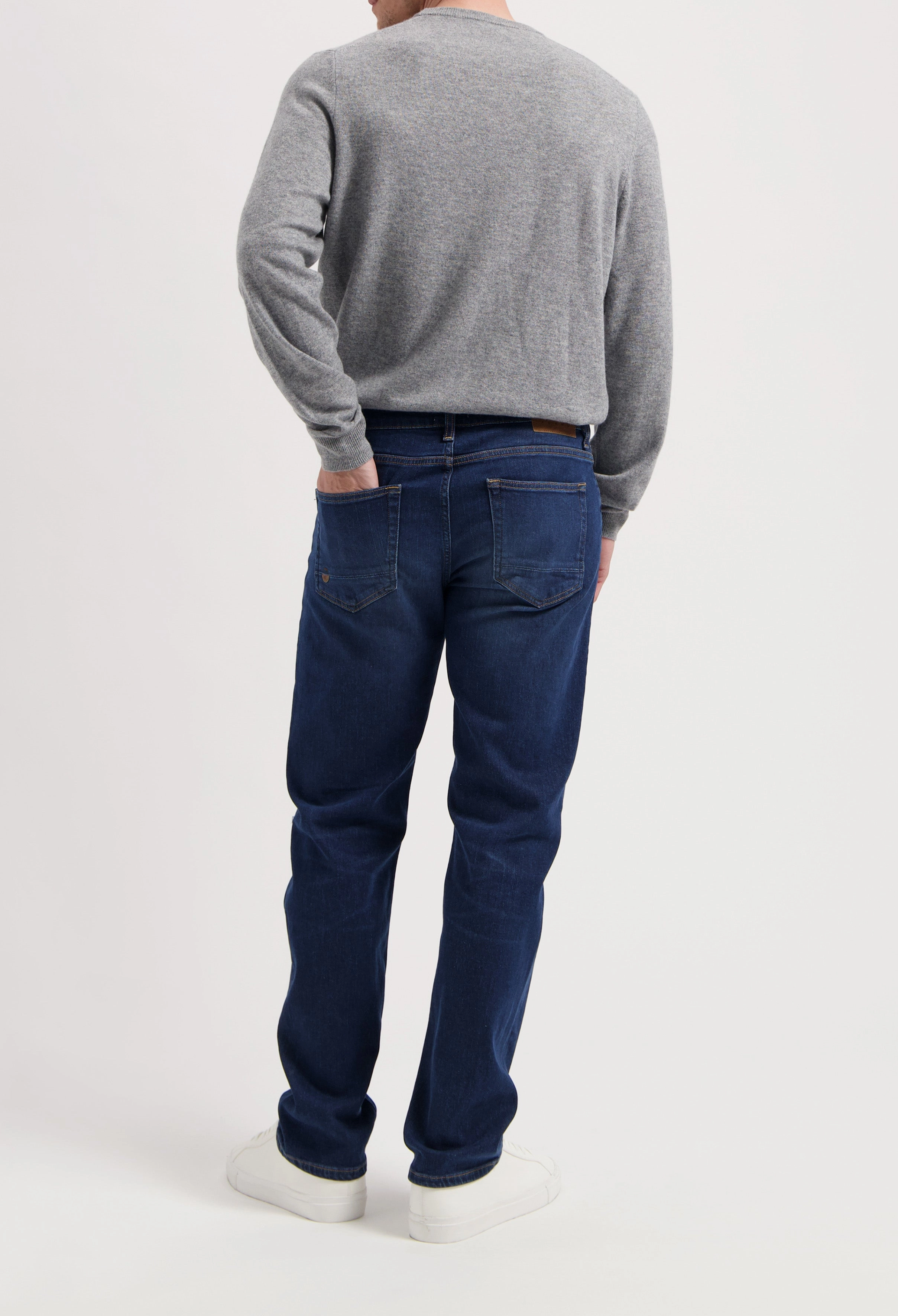 Bryce Mid Straight - Medium Dark Weatherproof Casual Protection