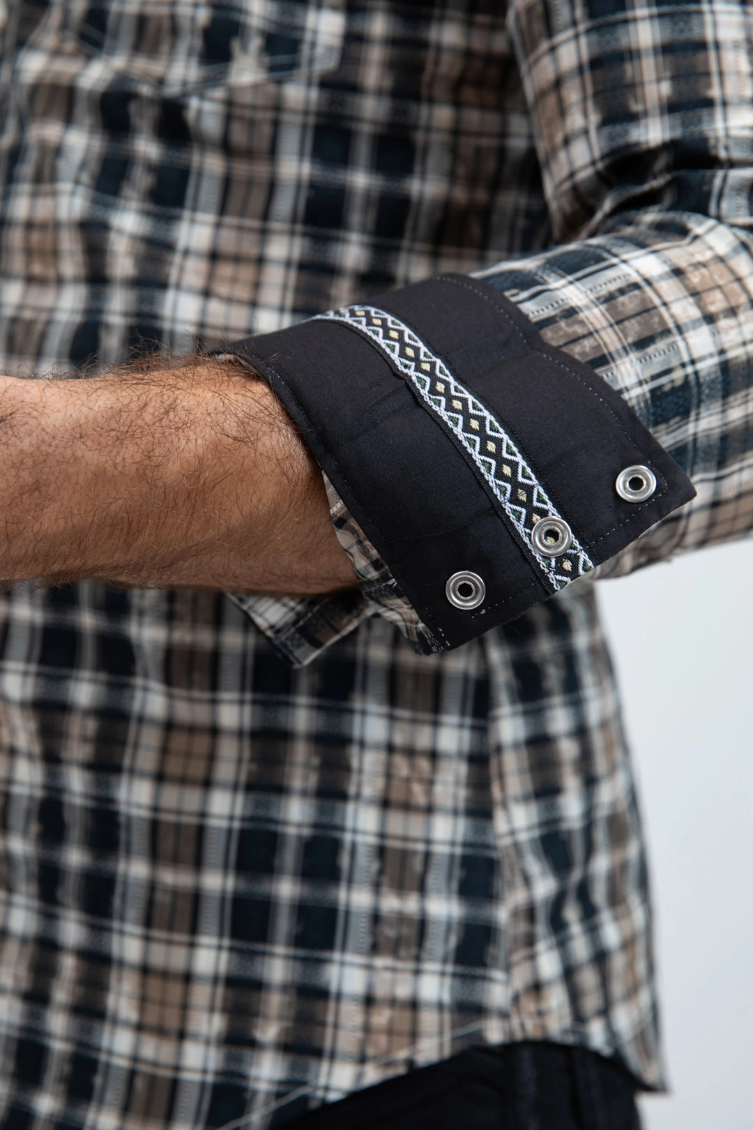 Mens Western Modern Fit Cotton/Spandex Long Sleeve Black Shirt with Snaps Networking Session quick dry