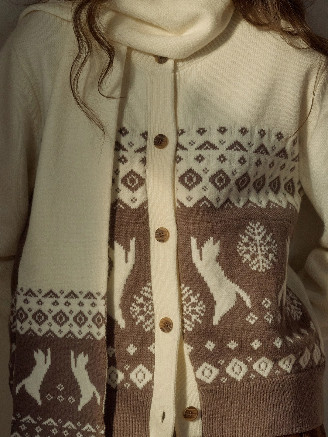 Crystal Soul EasyAdjustStraps Giana SR Exclusive Cat & Snowflake Jacquard Round Neck Fair Isle Cardigan (With Scarf)
