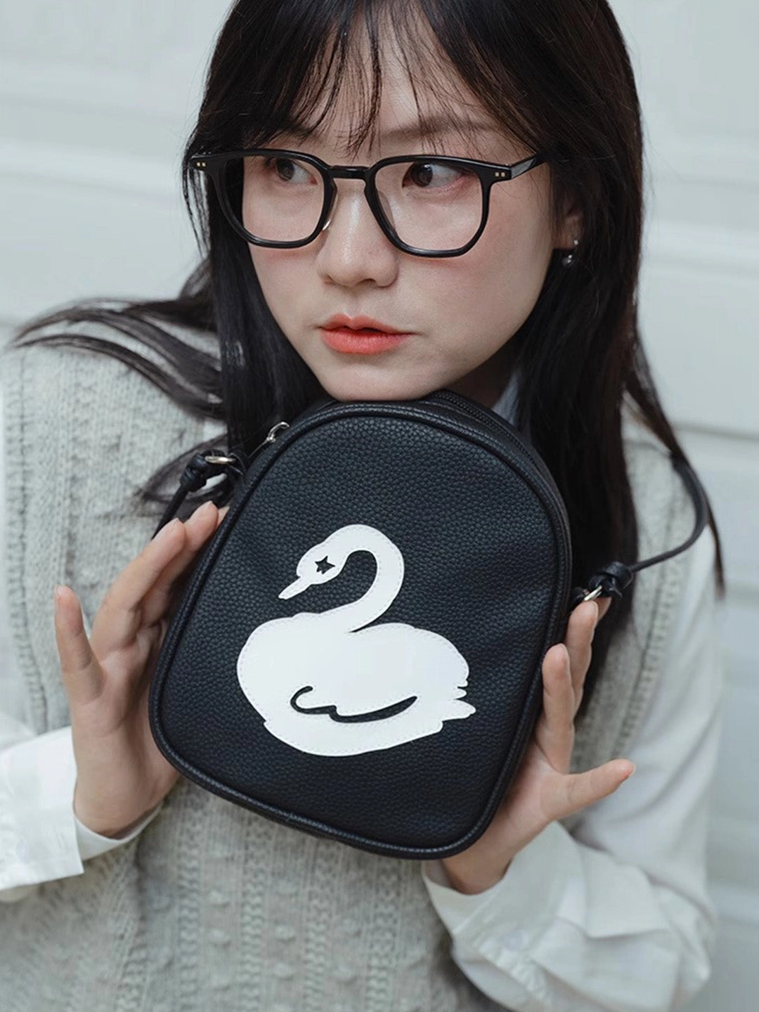 Durable Stitching Chowxiaodou Texture Crossbody Bag