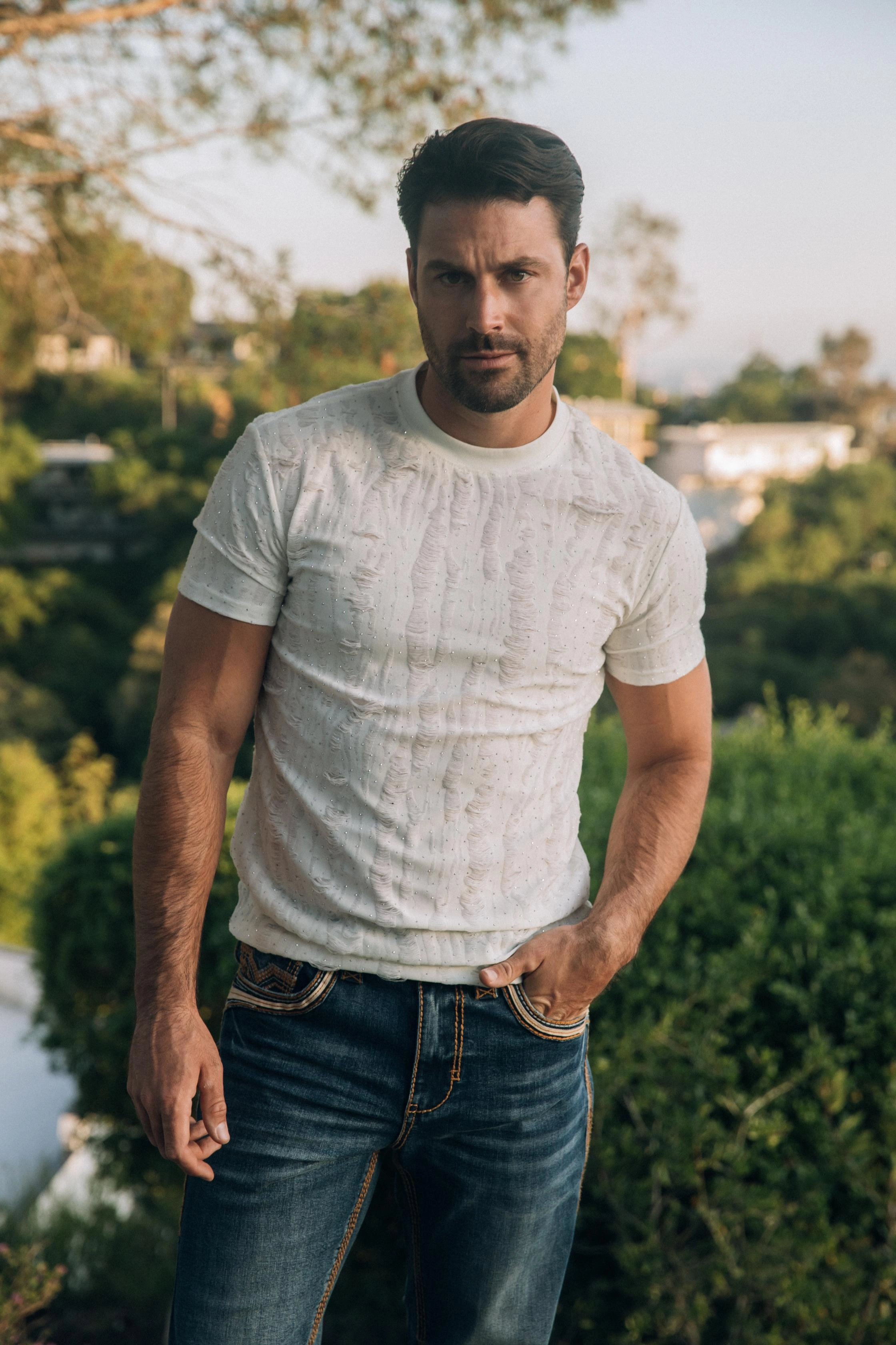 No-Fuss Design Comfy Design Wear Mens Modern Fit Cotton Stretch White T-Shirt