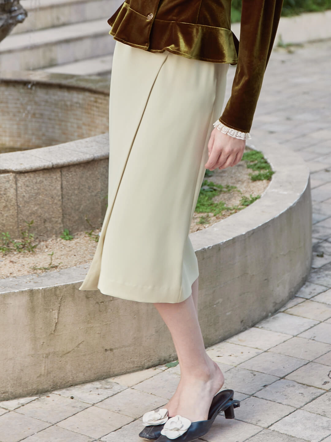 Giselle Midi Skirt WrinkleFreeFinish
