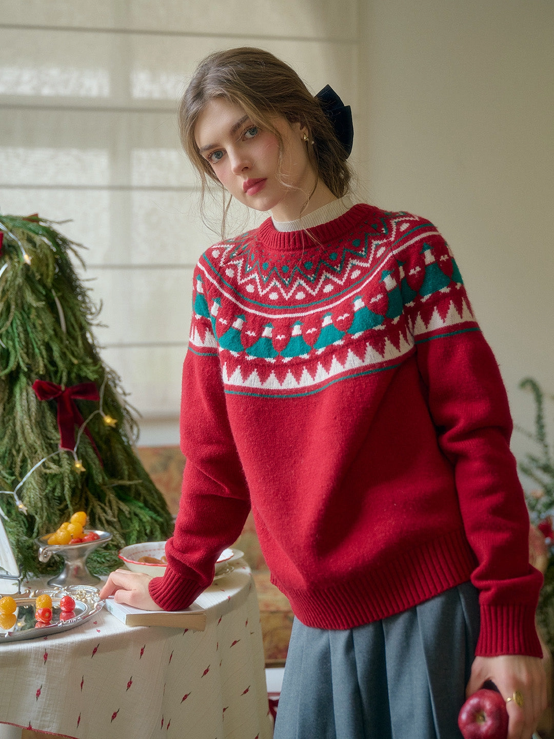 Art Glow Natalie Fair Isle Round Neck Christmas Pattern Wool Sweater - Red