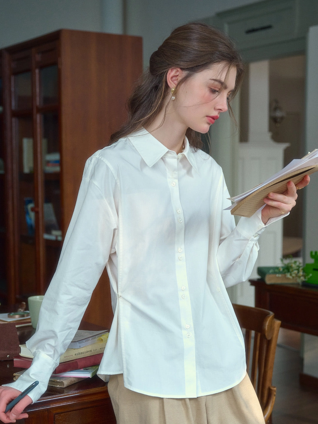 Clear Tone Layer Safe Daphne Simple Lapel Waist Blouse - White