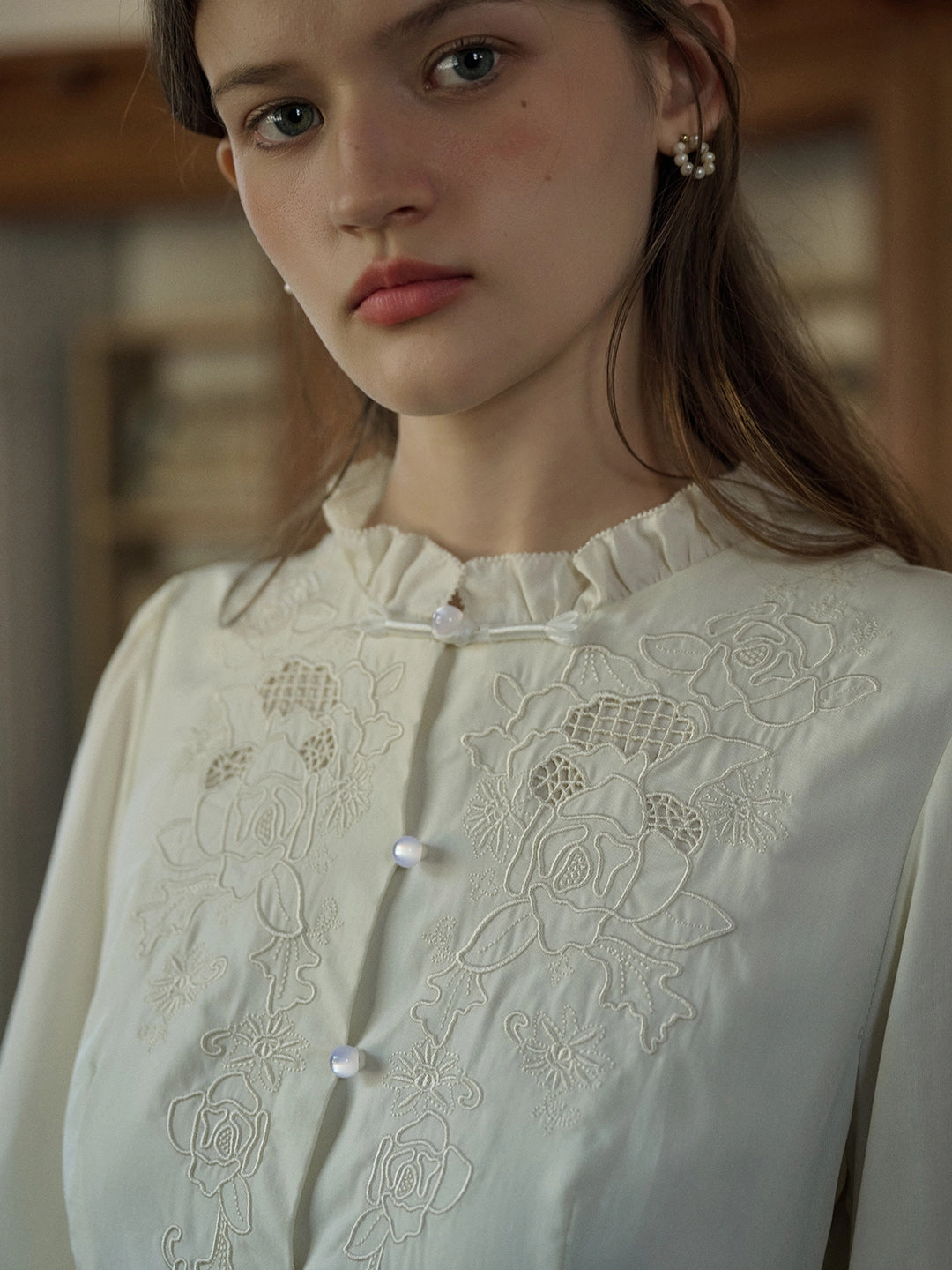 Stylish Layer Eve Trim Round Neck Hollow Rose Embroidered Lace Dress