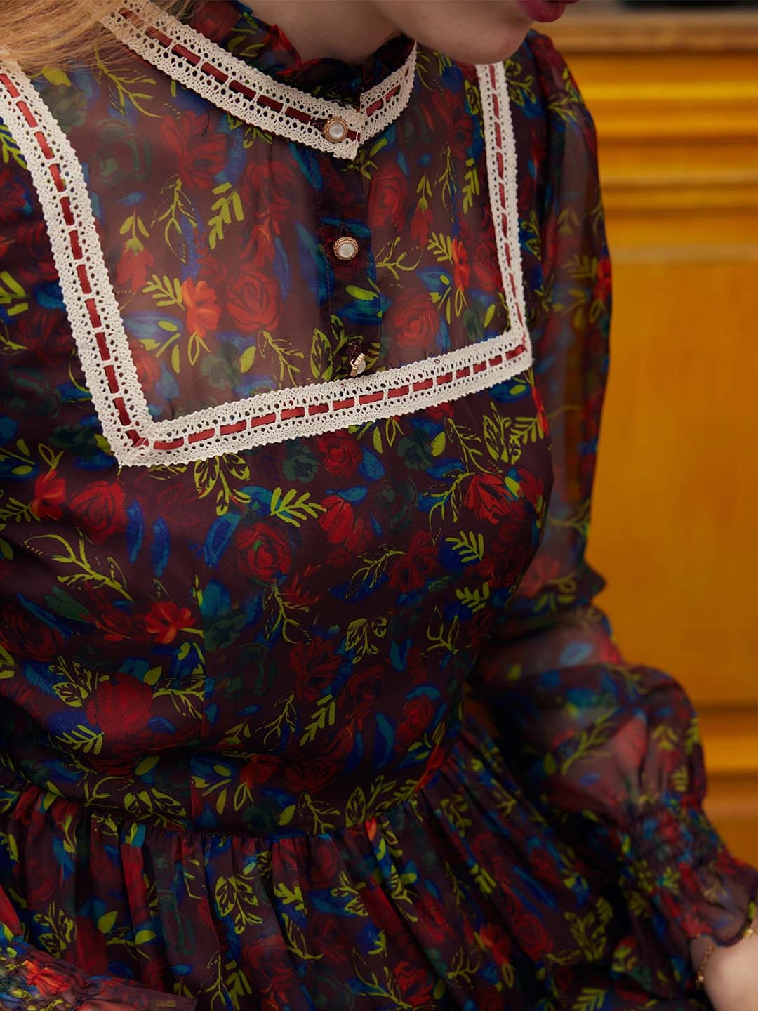 ??Final Sale??Isabel Floral Print Guipure Lace Insert Flounce Sleeve Ruffle Hem Dress Data Mode