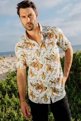 Mens Short Sleeve Modern Fit Stretch Wild Horses Print Shirt Patterned Texture