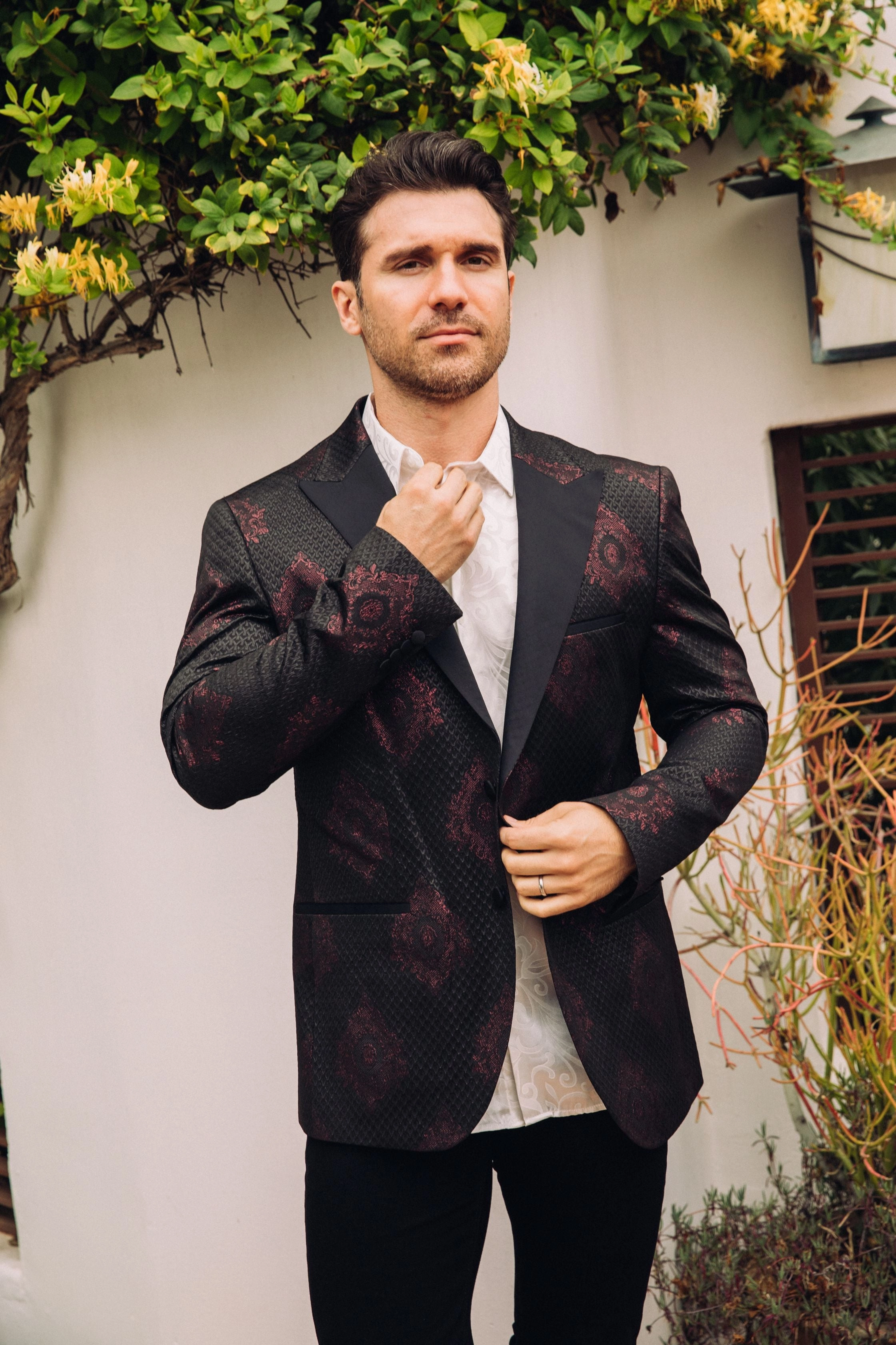 Game Day Men's Double Button Black Woven Printed Blazer