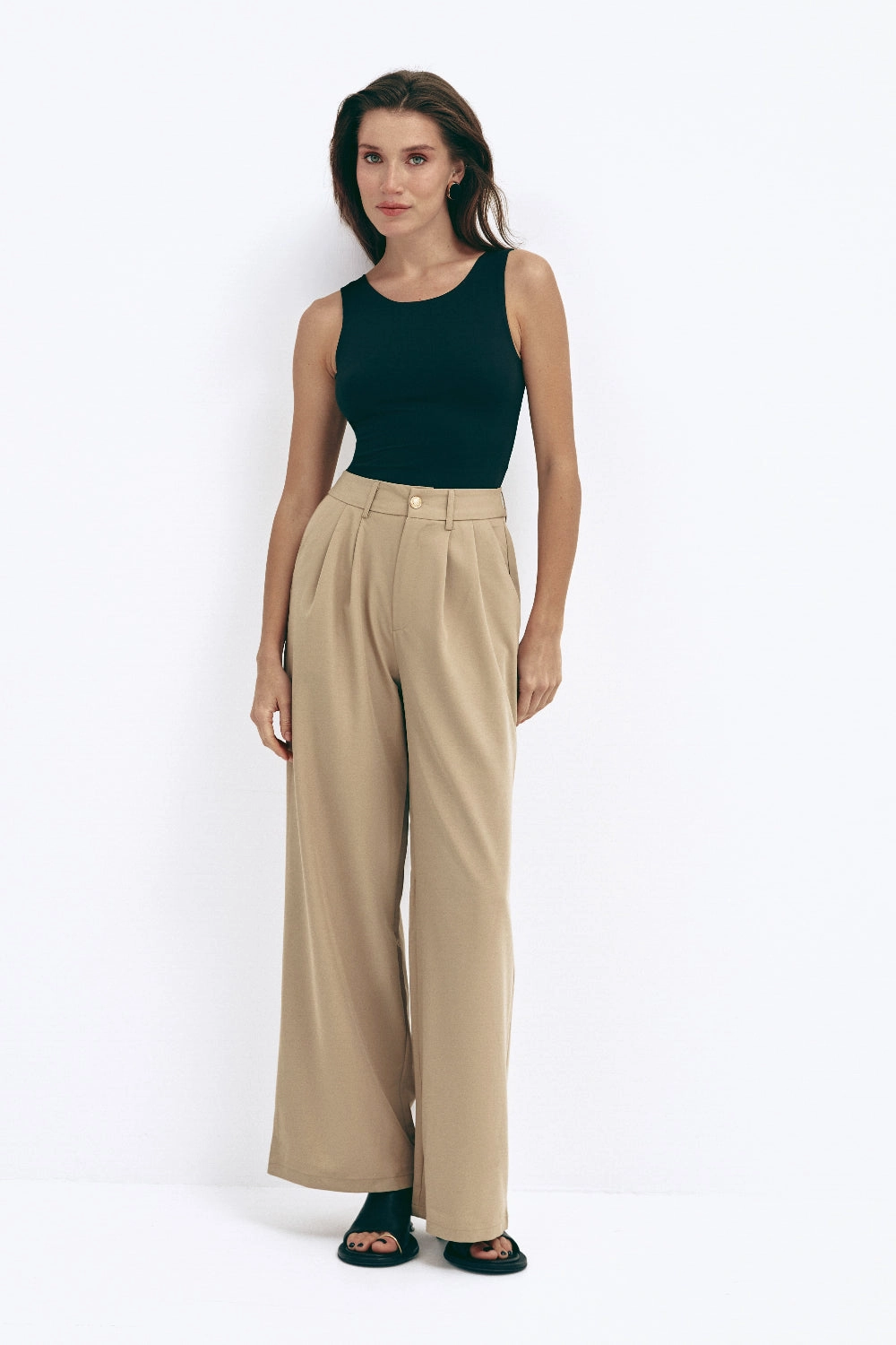 Black Basic Sleeveless Bodysuit Wrinkle Resistant Textile Comfortable Fit Design