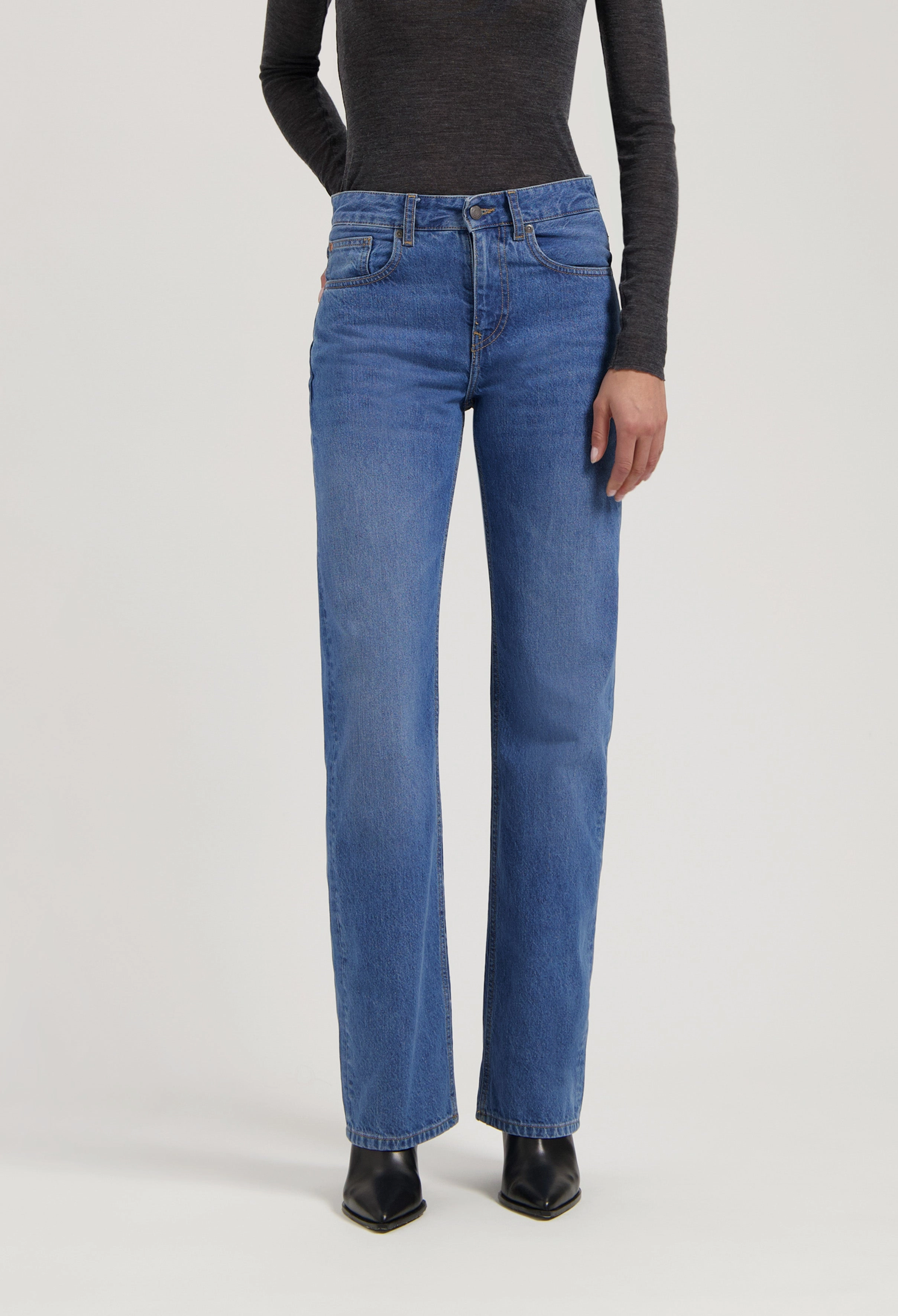 Jamie Mid Loose - Fresh Fade Versatile Design Moon Cool