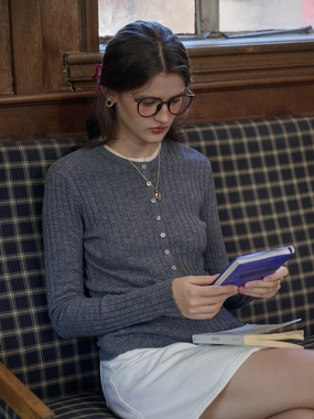 Keilani Contrast Crew Neck Button-Front 100% Wool Top - Gray Warm Socks Multi-Purpose Wear