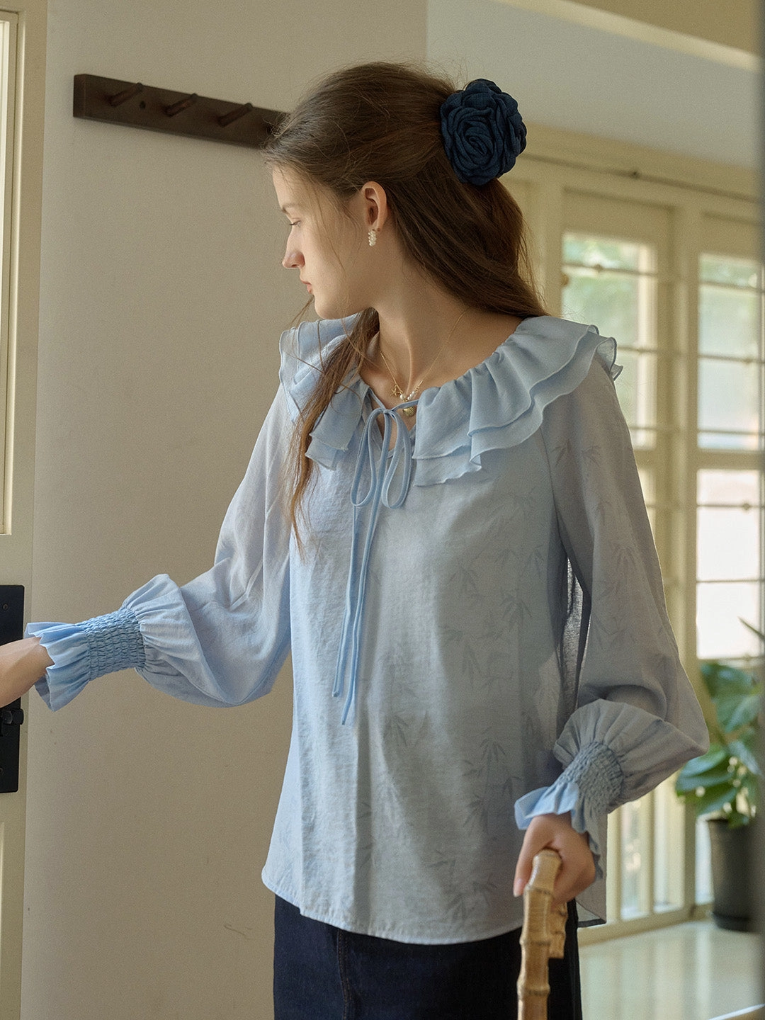 Cozy Sweater Kelsey Bamboo Leaf Printed Double-layer Ruffle Collar Tie-Up Lantern Sleeve Trim Blouse (with Lined Top) - Blue