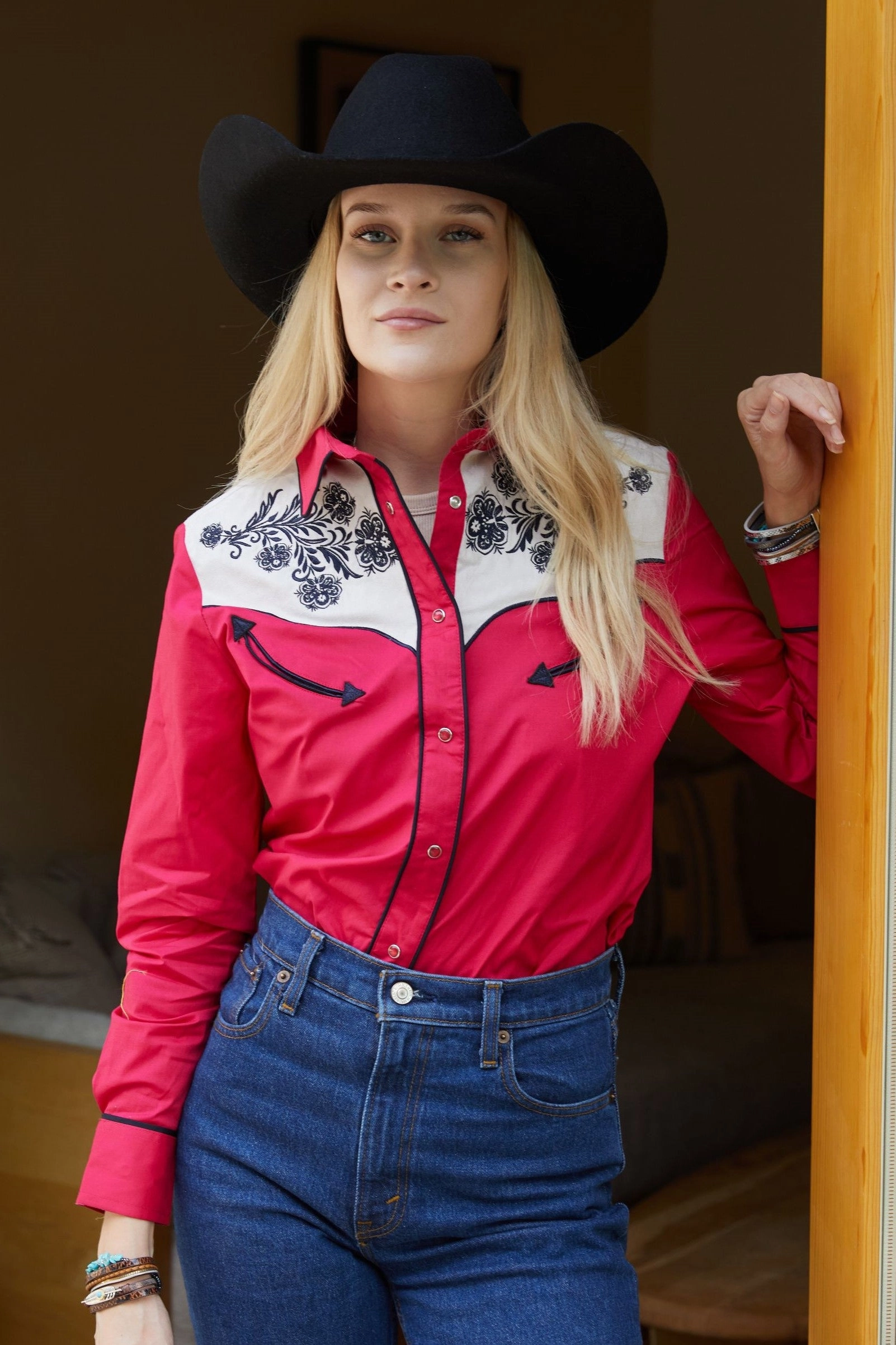 Ladies Cotton Red Embroidery Western Shirt With Suede Snug feel
