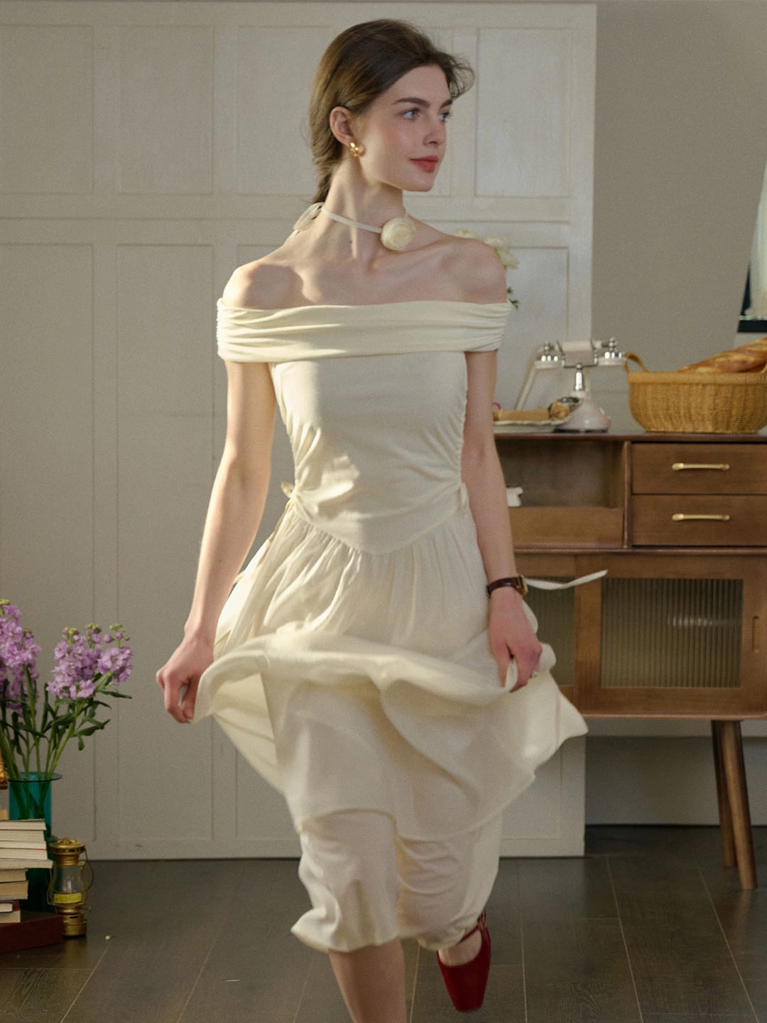 Group Mood Madeleine Solid Color One Shoulder Casual Dress  (No Rose Choker)