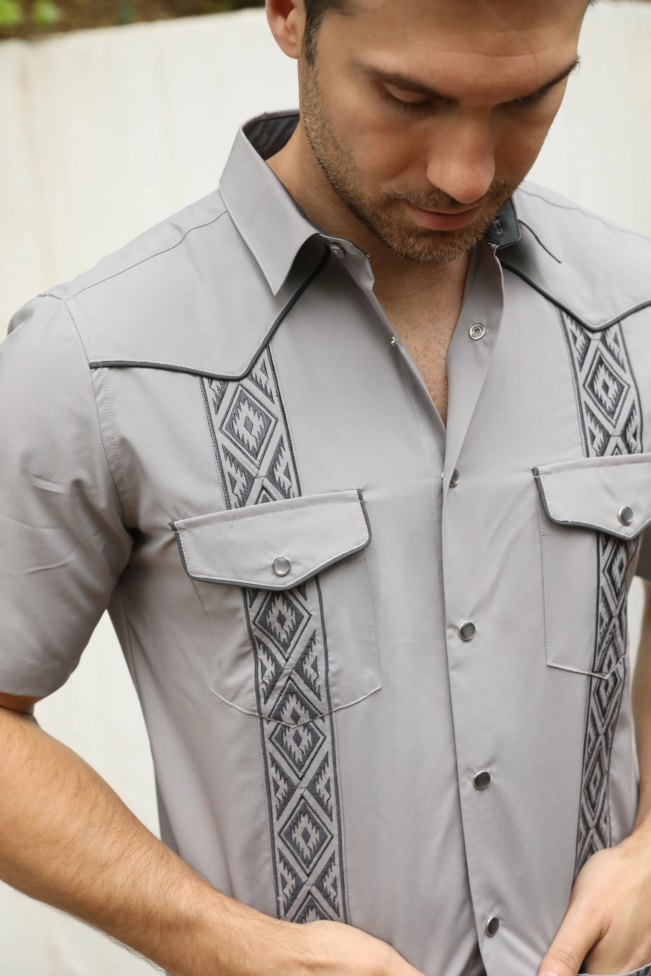 Men's Modern Light Gray GUAYABERA Shirt Classic Wear