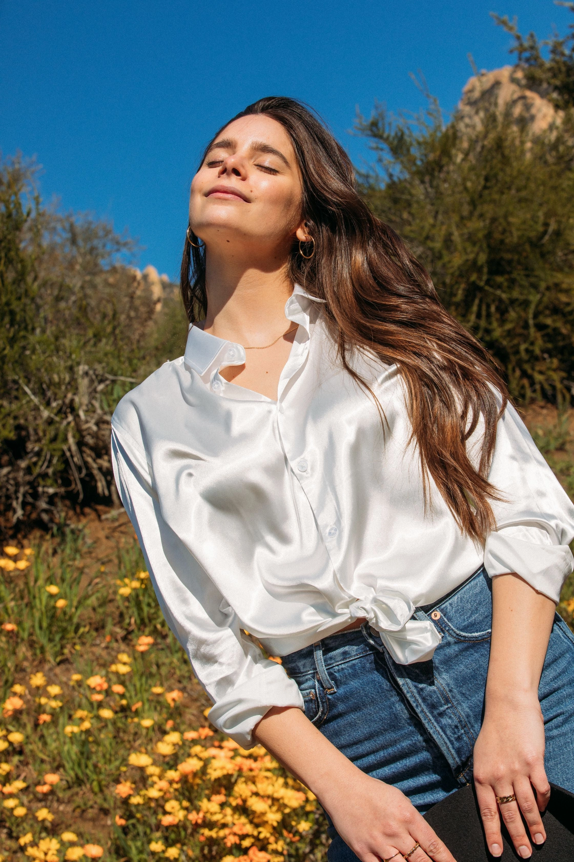 Slim Silhouette Pastel Shade Men's Satin White Dress Shirt