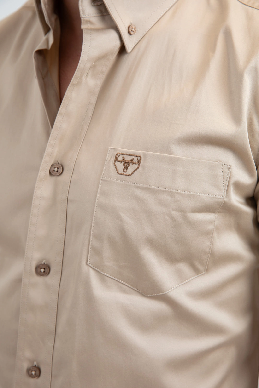 Interview Ready Trendsetter Choice Men??s Single Pocket Logo Modern Fit Stretch Beige Short Sleeve Shirt