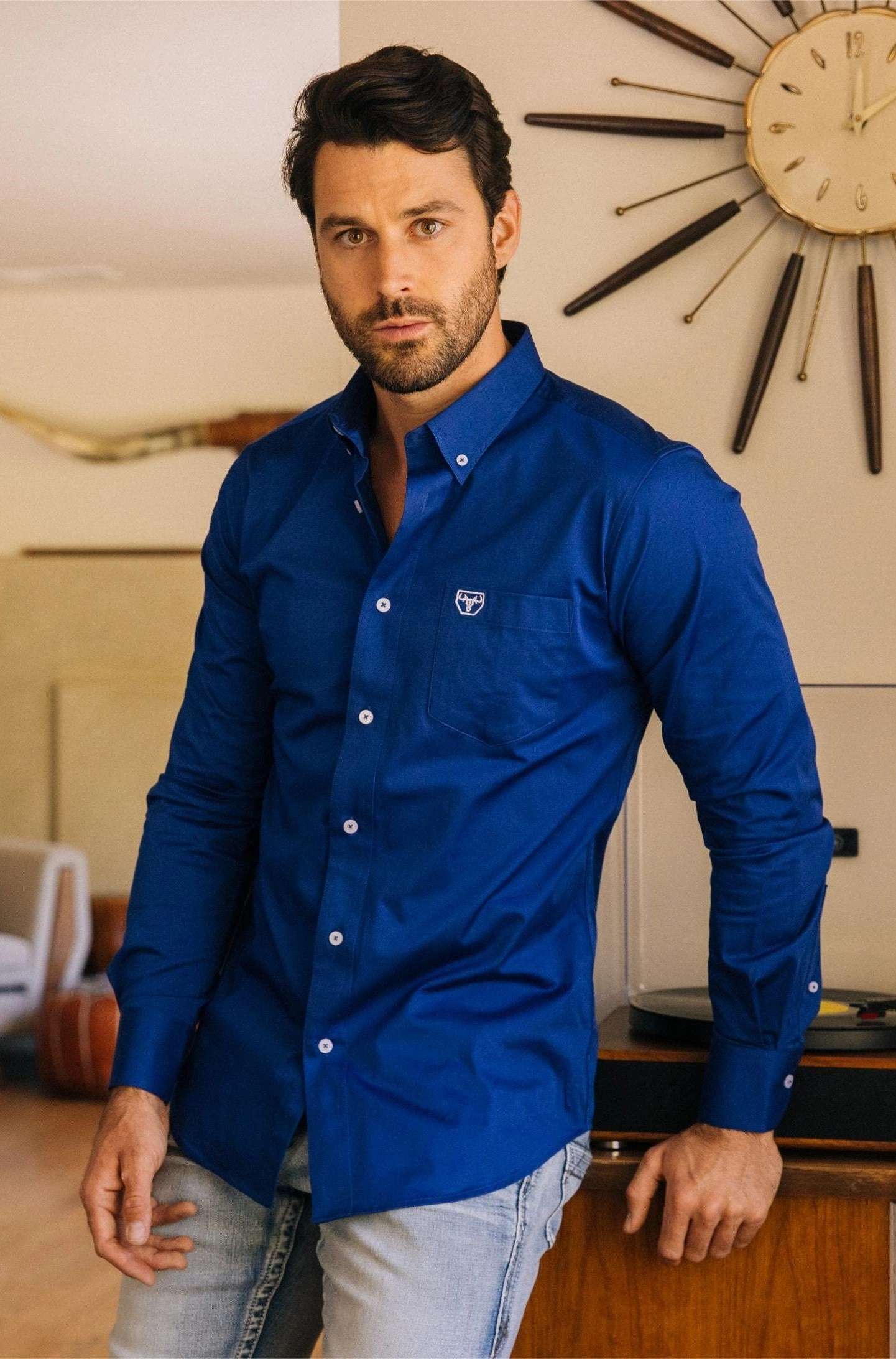 Casual Fit Men??s Single Pocket Logo Modern Fit Stretch Dress Shirt - Royal Blue