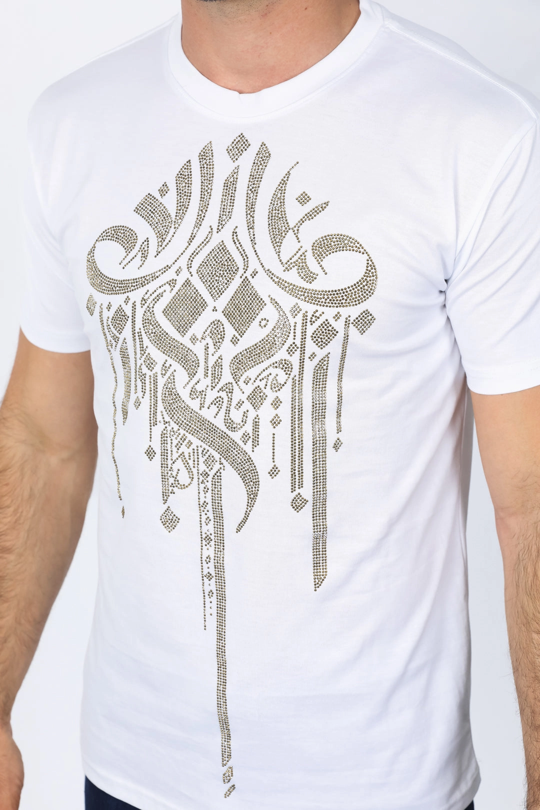 Mens Modern Fit Stretch Crystals T-Shirt Light Outfit