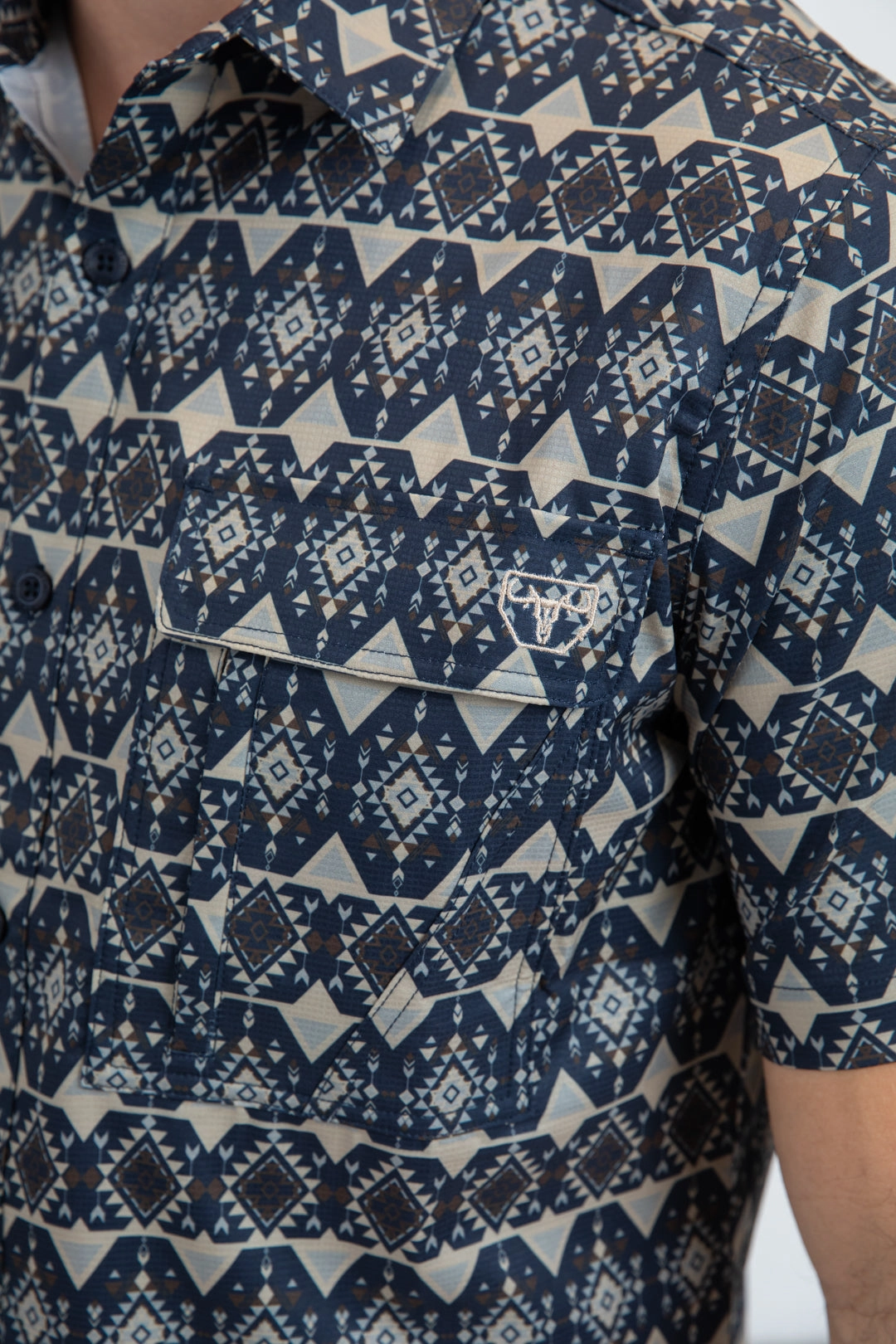 Elegant Finish Anti Static Treatment Mens Performance Classic Fit Short Sleeve Blue Shirt