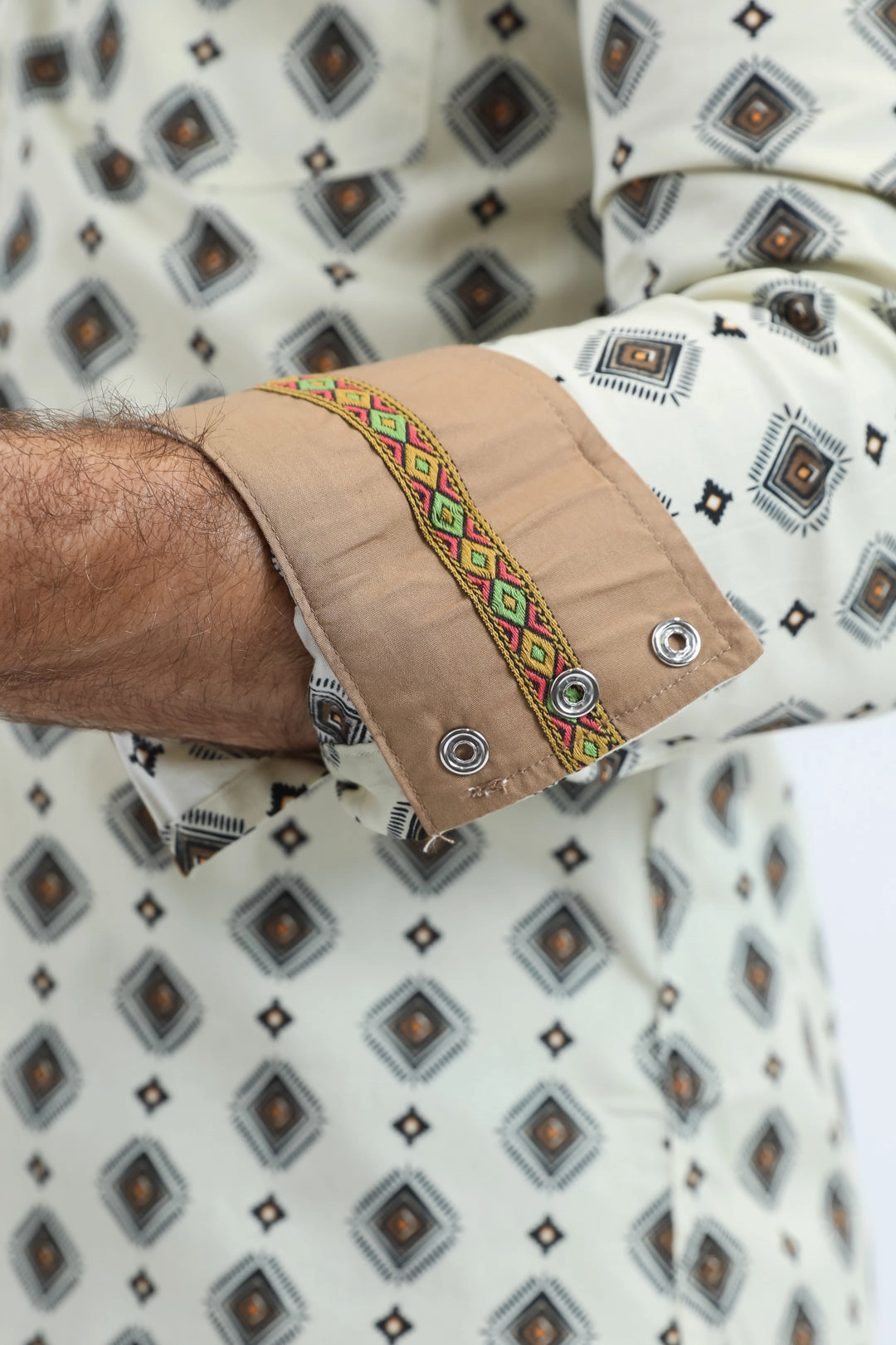 Camouflage Print Oversized Fit Mens Western Modern Fit Cotton/Spandex Long Sleeve Beige Shirt with Snaps