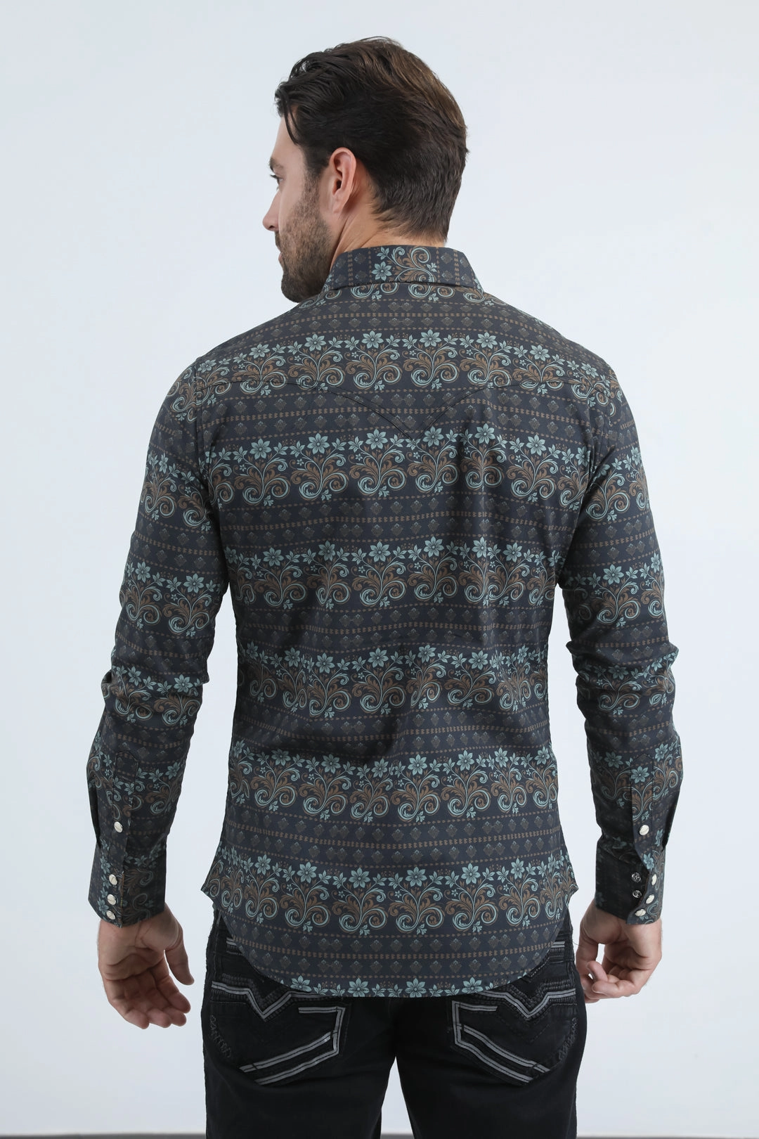 Quality Look Tagless Labeling Mens Western Modern Fit Cotton/Spandex Long Sleeve Black/Gold Shirt with Snaps