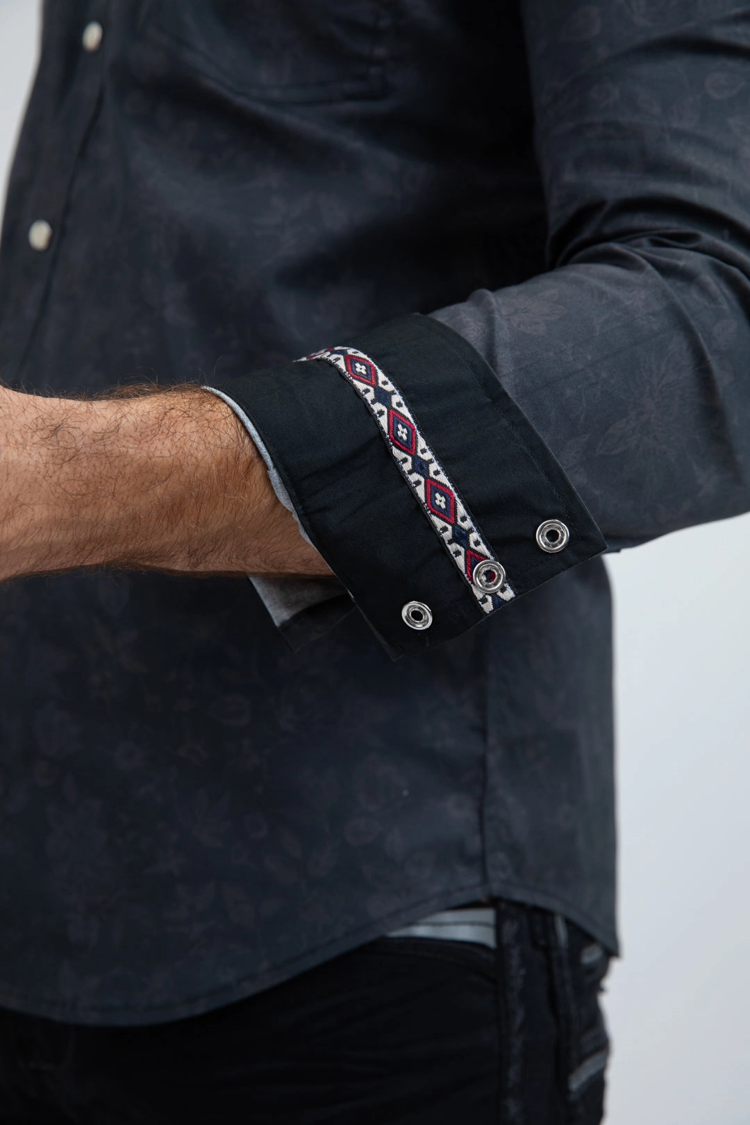 Mens Western Modern Fit Cotton/Spandex Long Sleeve Black Shirt with Snaps Errand Ready