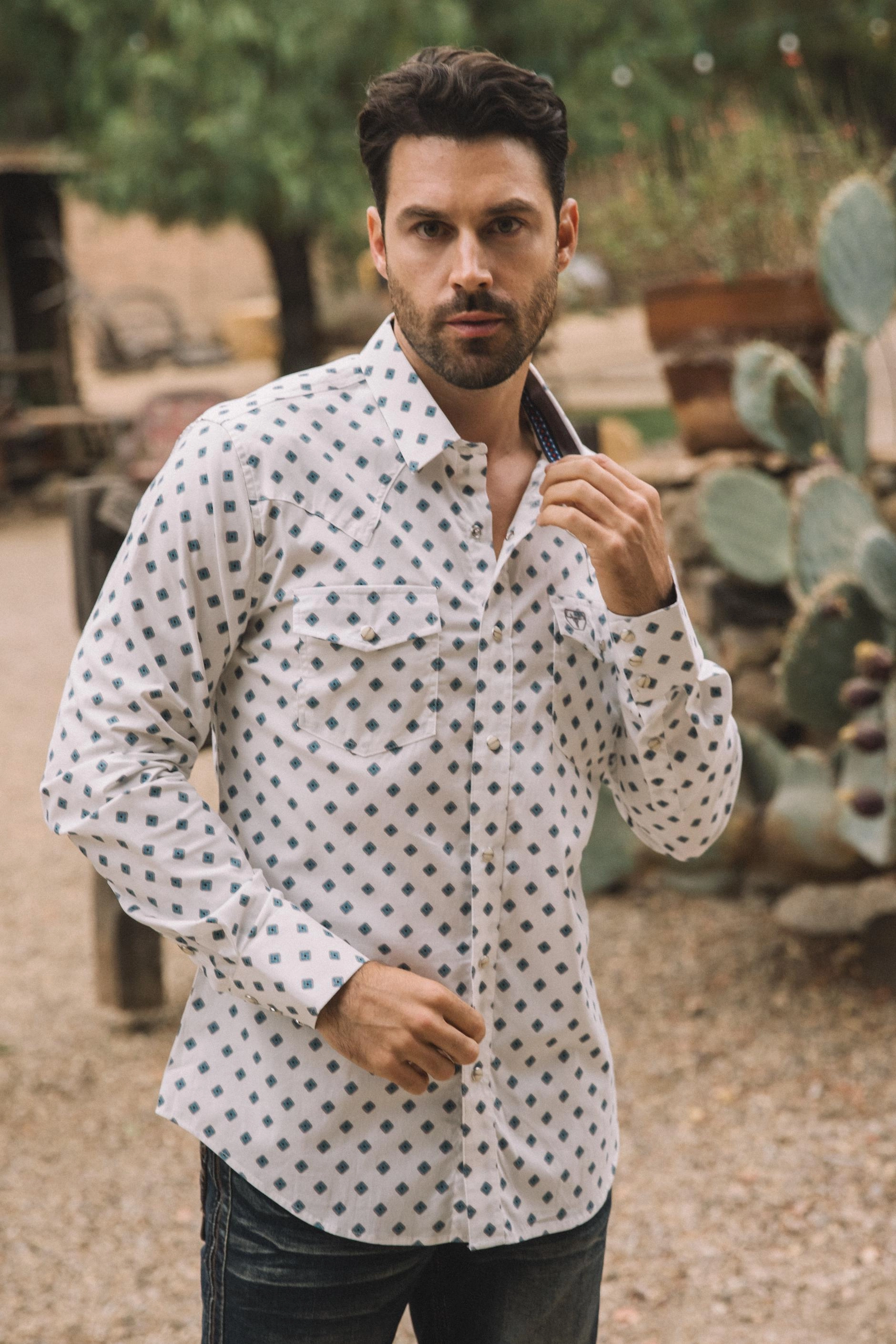 Mens Western Modern Fit White Long Sleeve Shirt with Snaps Festive Look Short Sleeve