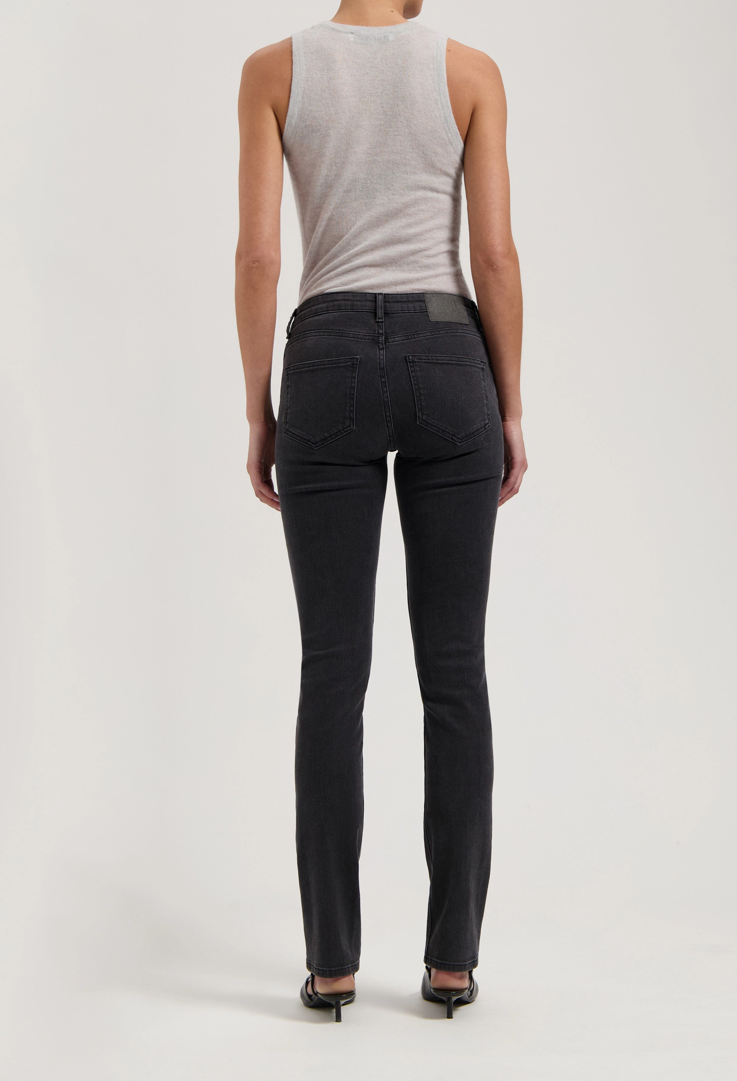 Faye Low Slim - Stone Black Wind Block