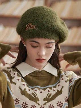 StaticFree Lining Crown Fit Simple Retro Rabbit Embroidery Knitted Beret Caps