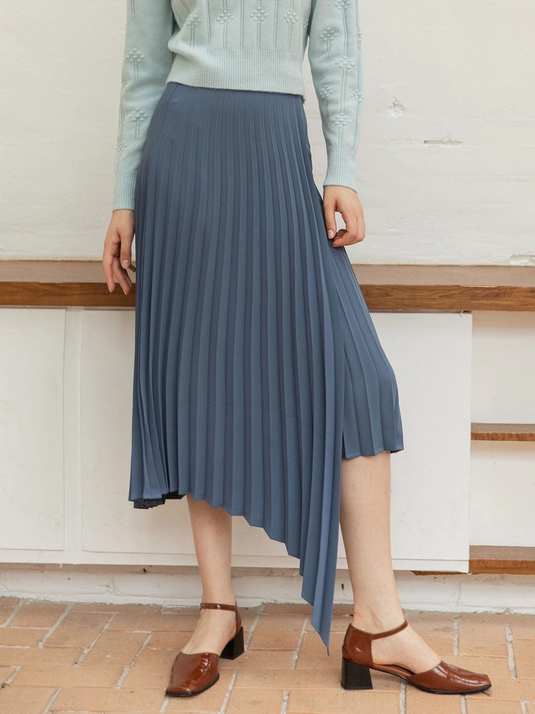 SoftLining Relaxed Waist Nyla Chiffon Irregular Pleated Skirt