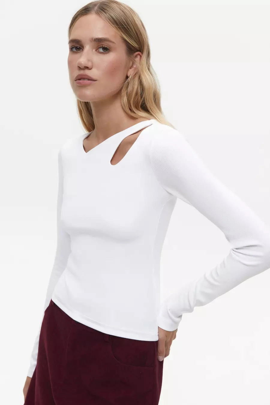 Group gift White Assymmetric Neckline Long Sleeve Top