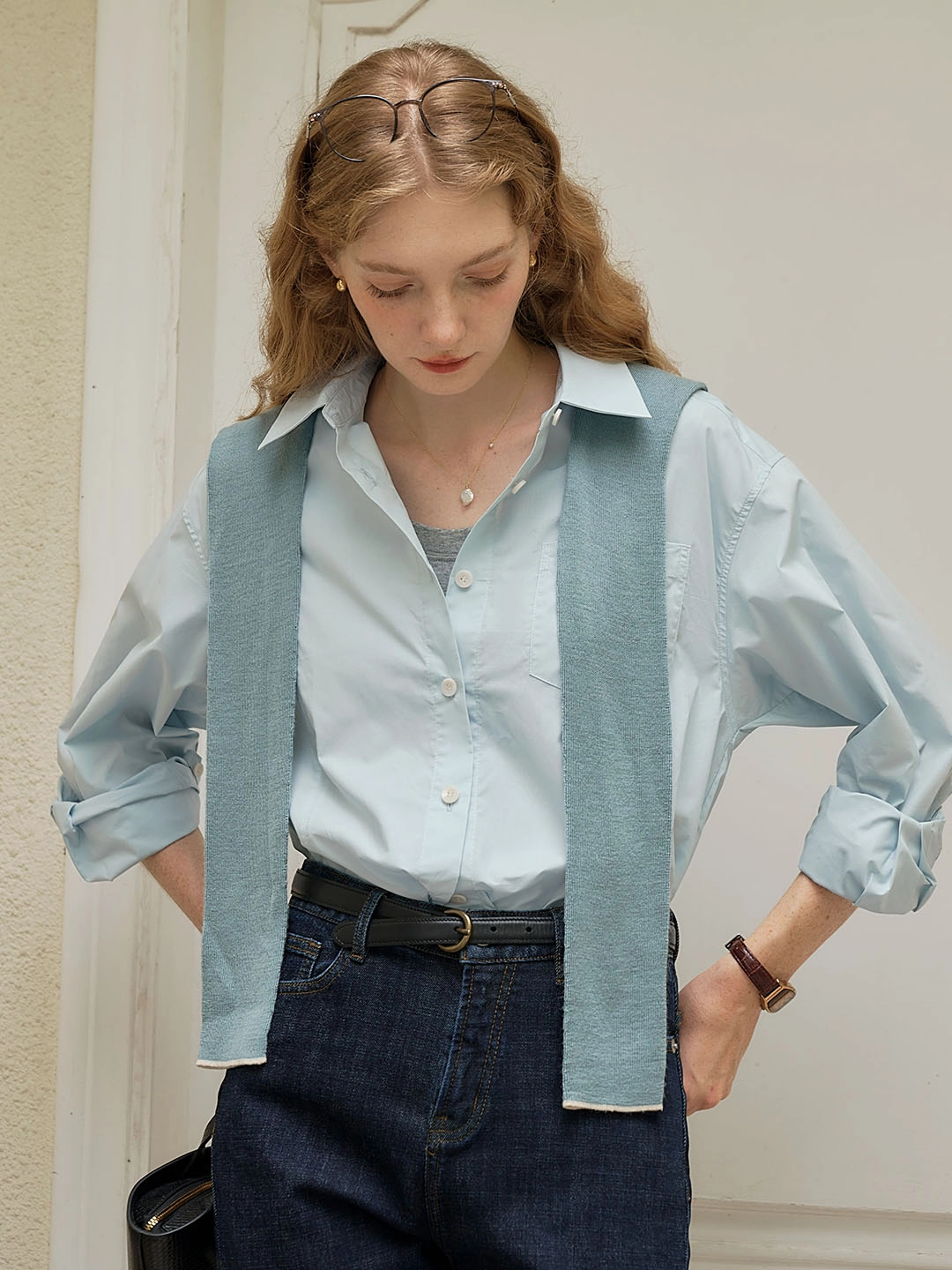Cynthia Classic LOGO Embroidered Slit Cotton Light Blue Shirt Daily Style Sophisticated Style