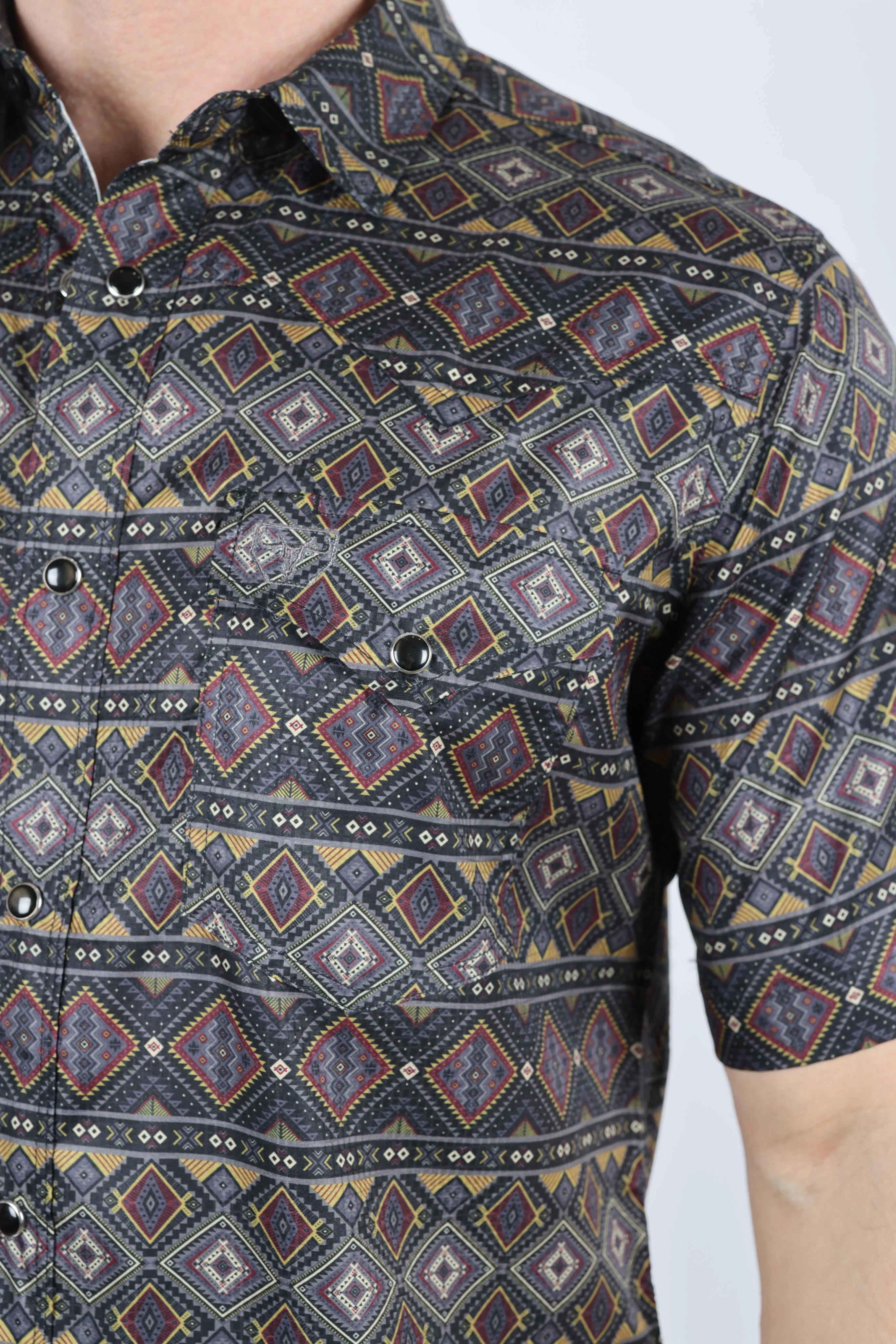 Chic Comfort Mens Performance Classic Fit Western Short Sleeve Aztec Print Shirt