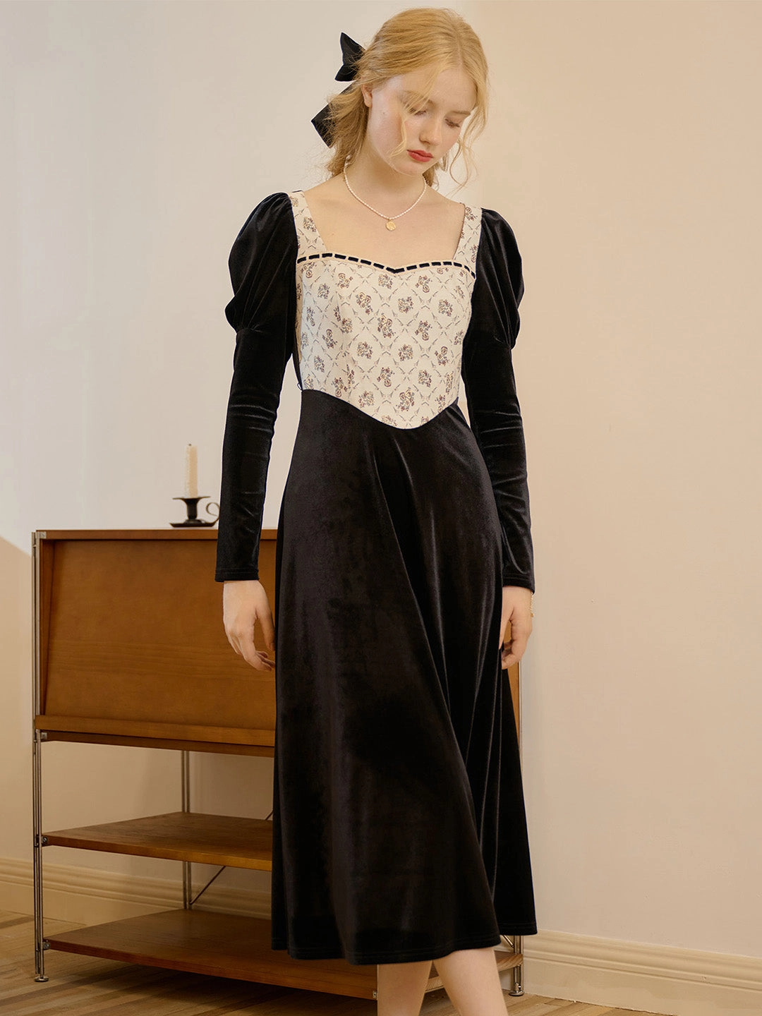 Eliza Square Neck Contrast Patchwork Puff Sleeve Dress Casual Look