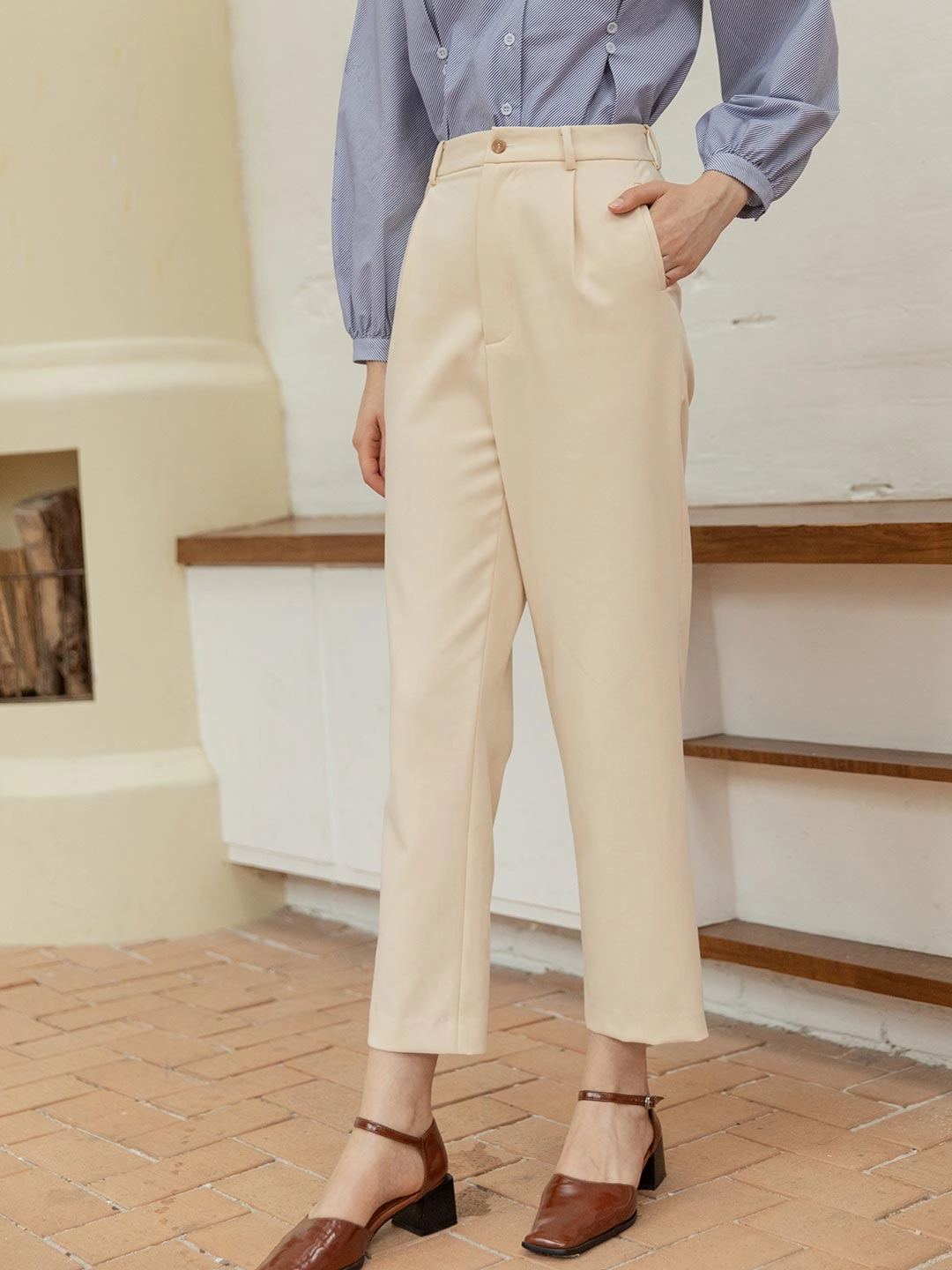 MultiPocket ??Final Sale??Nora Straight Suit Pants - Milky White