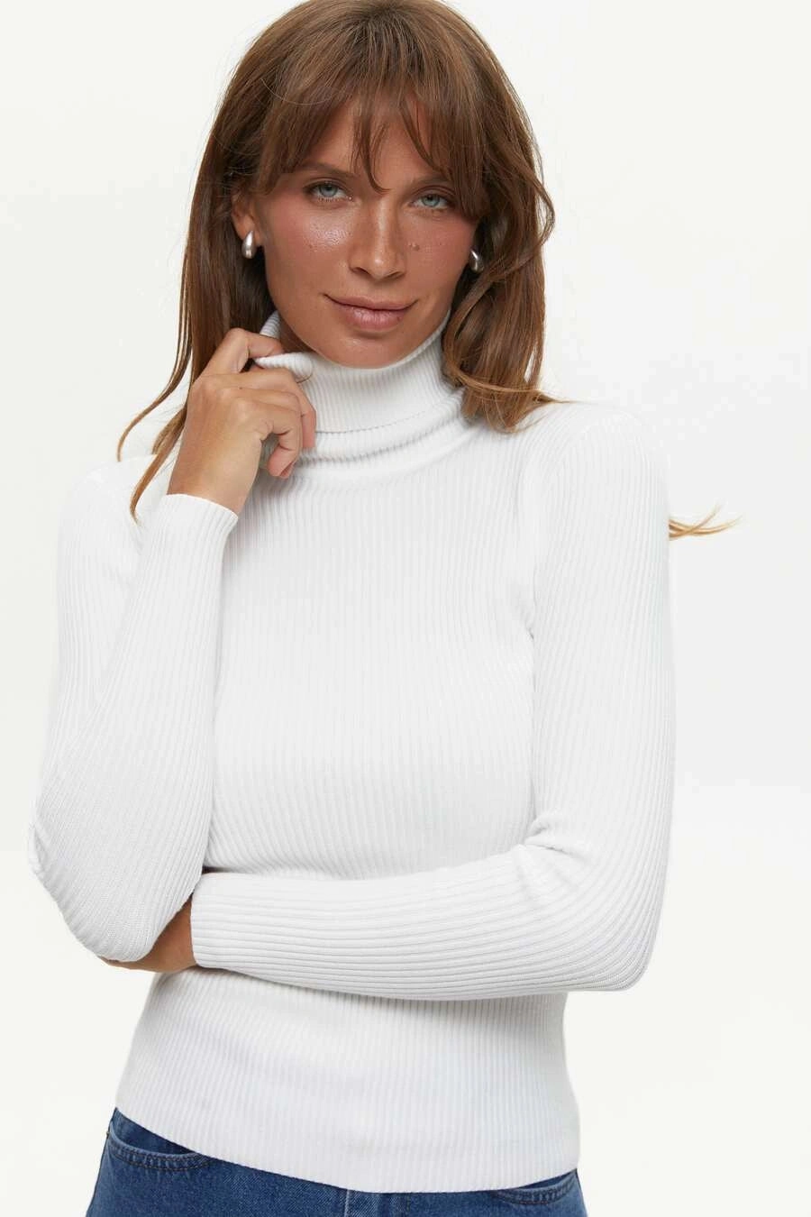 Ribbed turtleneck sweater in color white Fashionable Wear