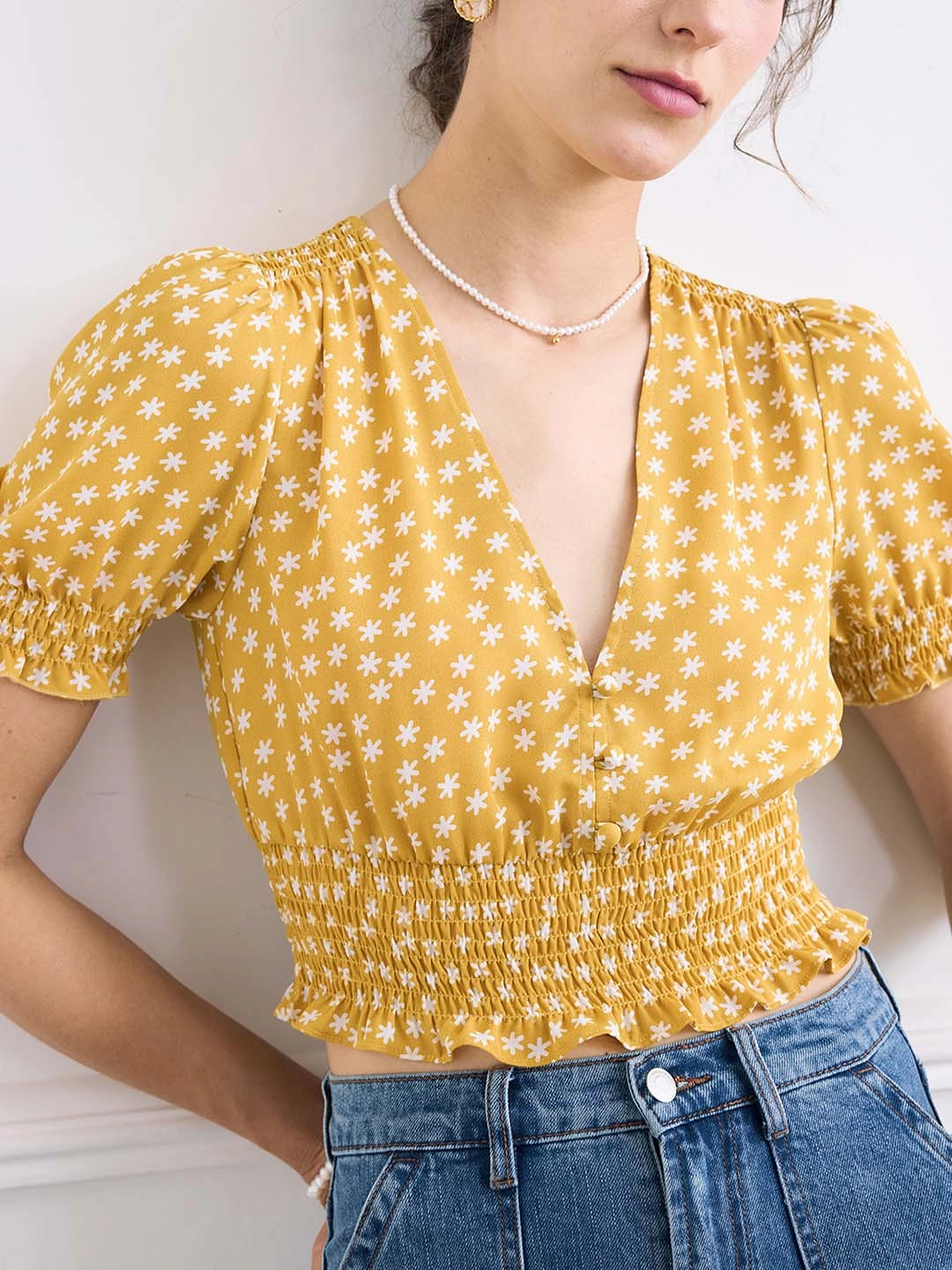 Myth Glow Balance Core ??Final Sale ??Reina V Neck Puff Sleeve Floral Top