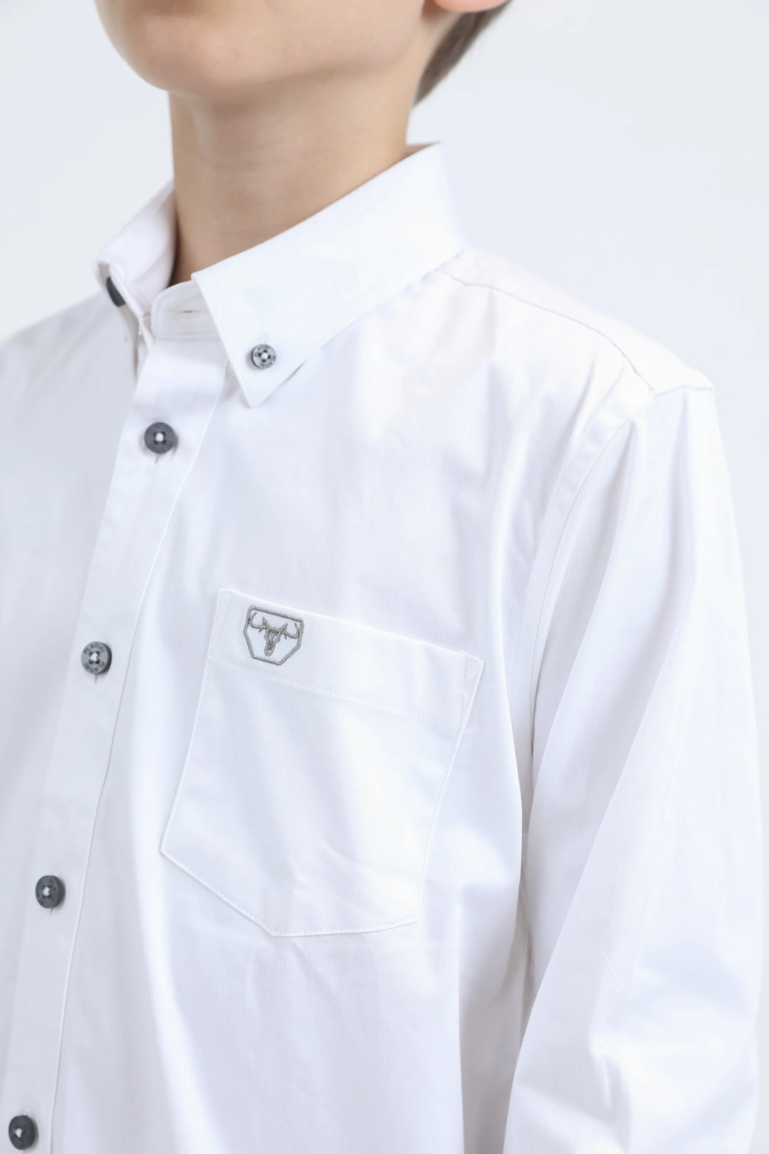 Wrinkle Resistant Finish Non Restrictive Armhole Kid??s Single Pocket Logo Modern Fit Stretch White Dress Shirt