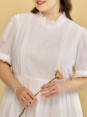 Heavy Outerwear ??Final Sale??Plus Size Afra White Stand-up Collar Bubble Sleeve Dress