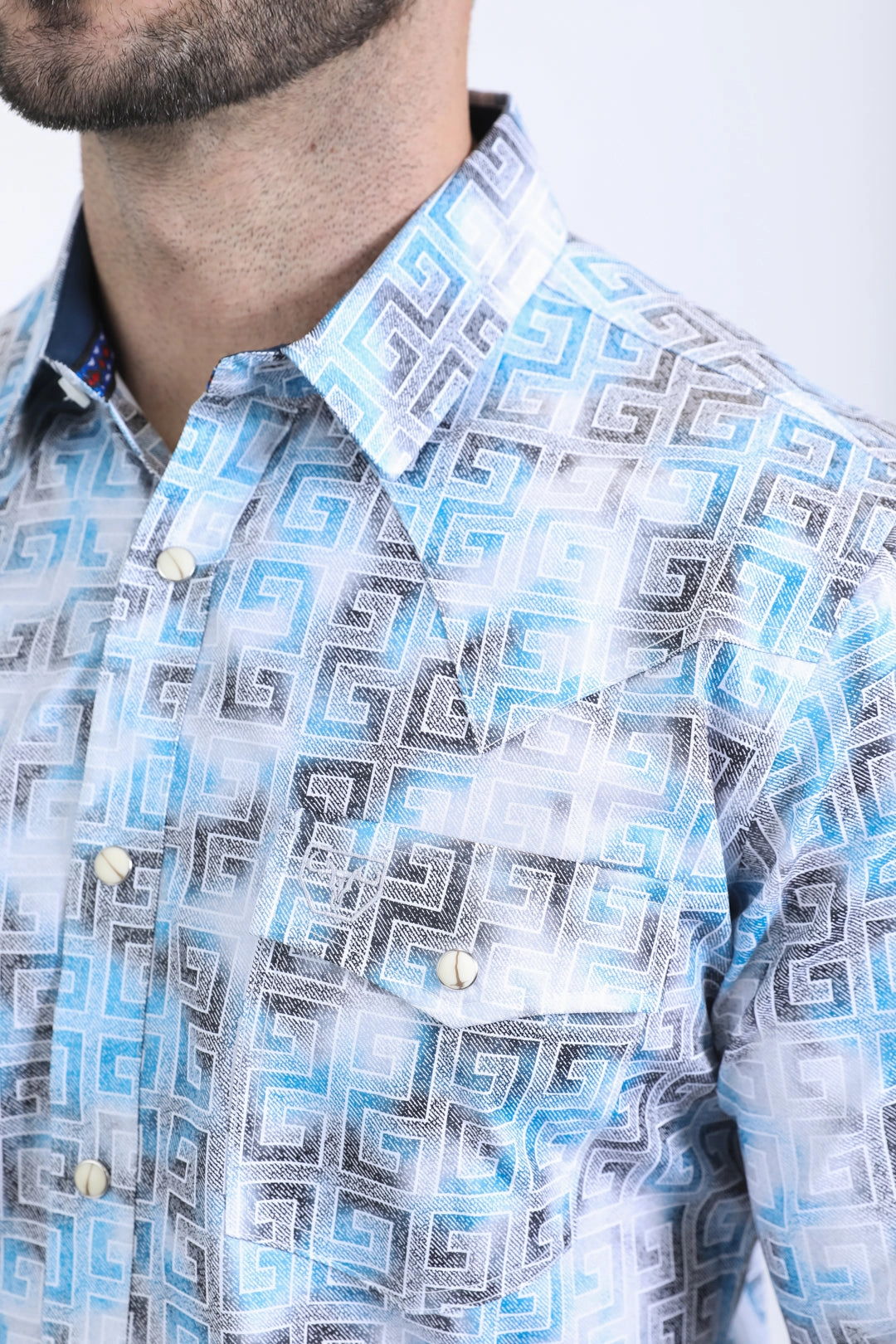 Weekend Vibes Youthful Style Mens Western Modern Fit Cotton/Spandex Long Sleeve White Shirt with Snaps